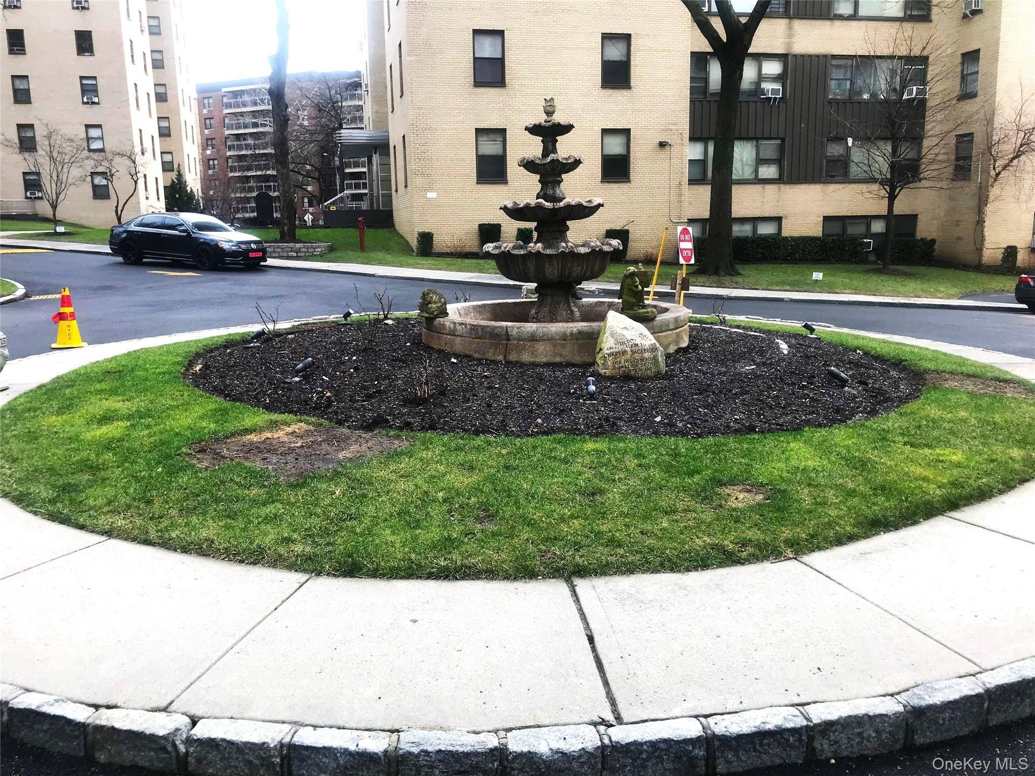 8 Fordham Hill OVAL ##6B, Bronx, NY 10468