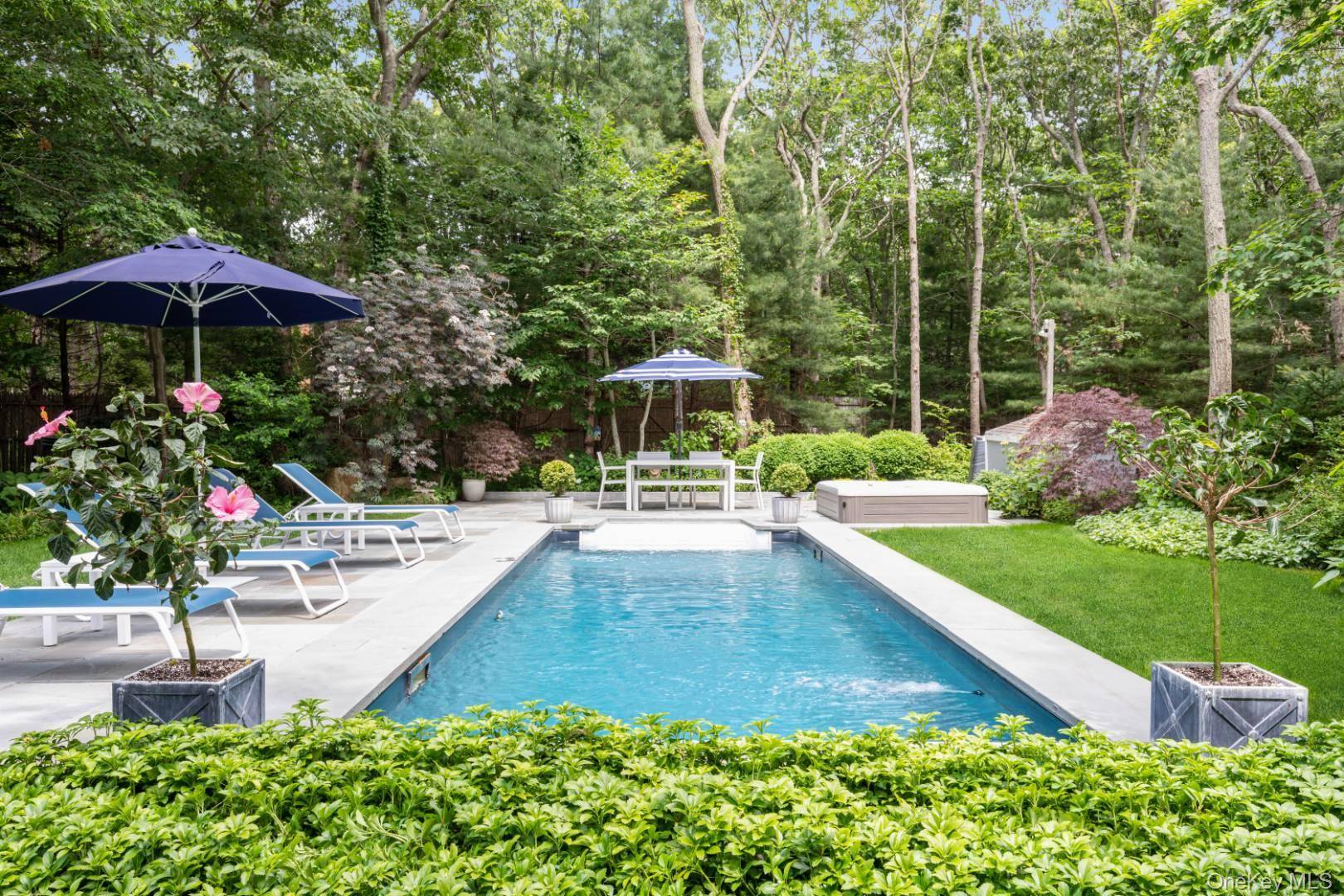 364 Three Mile Harbor RD, East Hampton, NY 11937