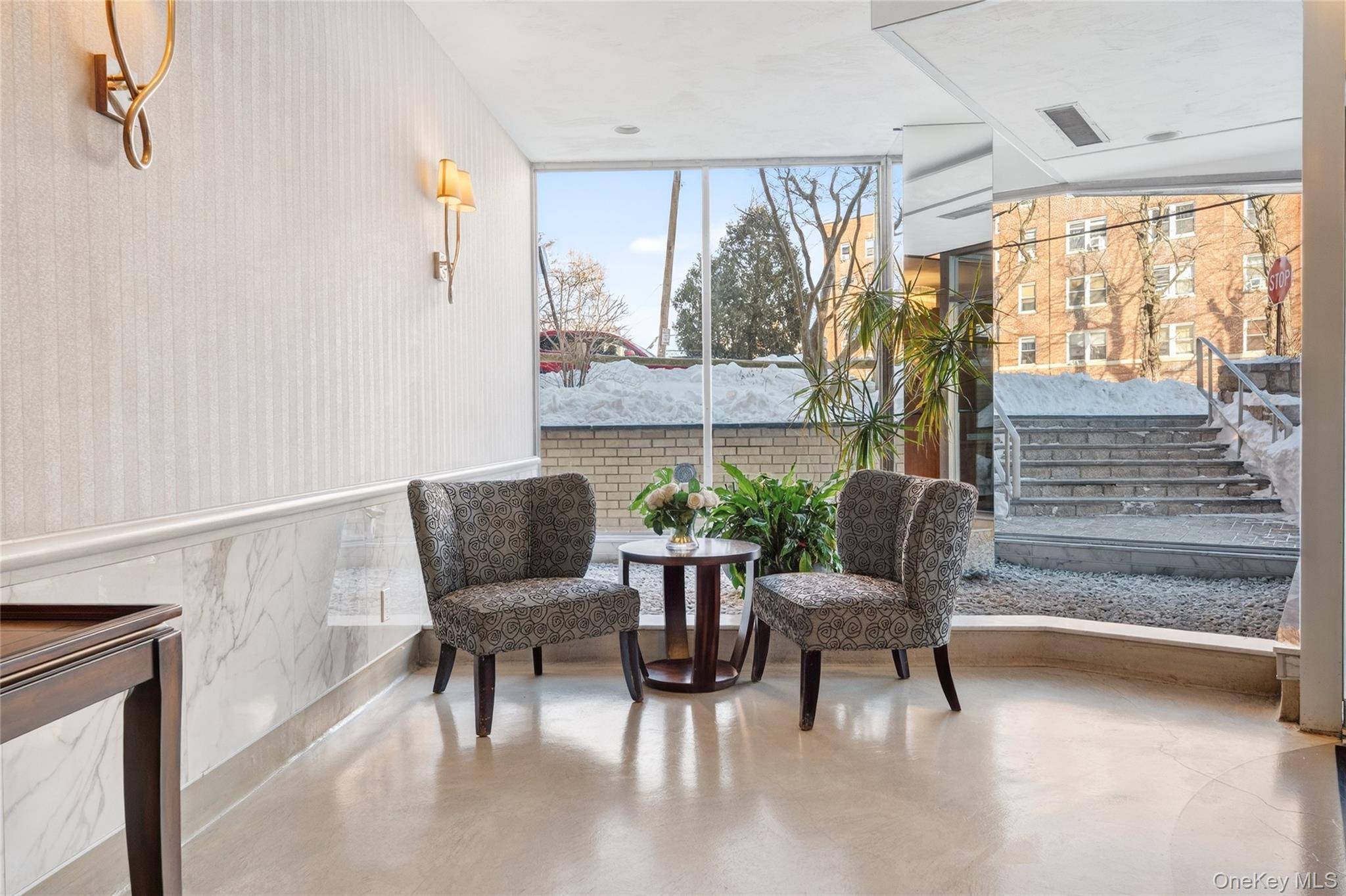 12 Old Mamaroneck RD #2G, White Plains, NY 10605