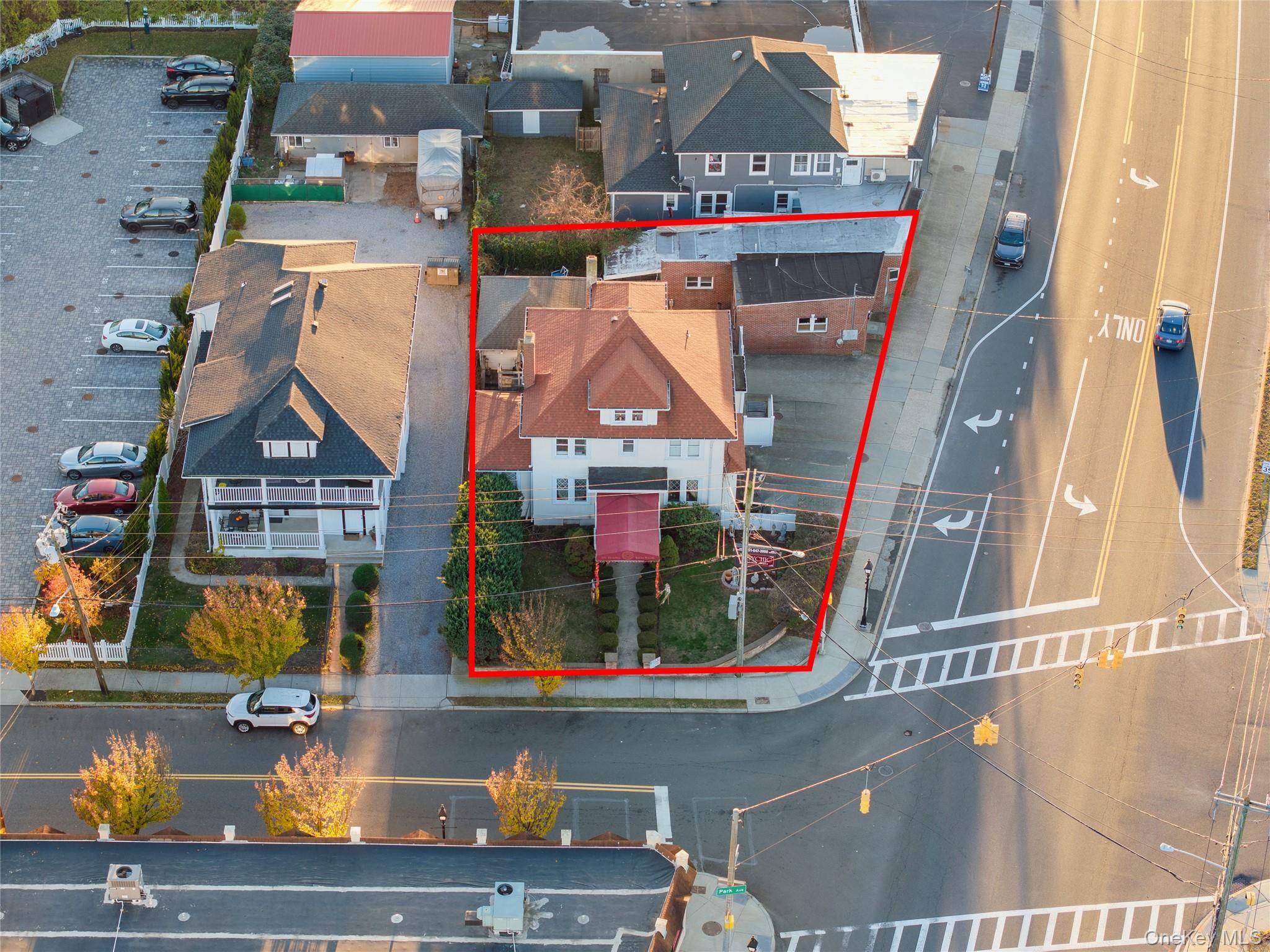 70 Park AVE, Bay Shore, NY 11706