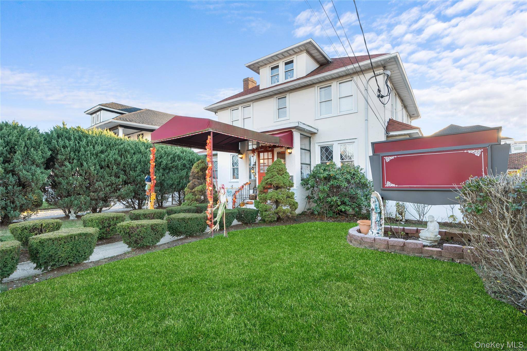 70 Park AVE, Bay Shore, NY 11706