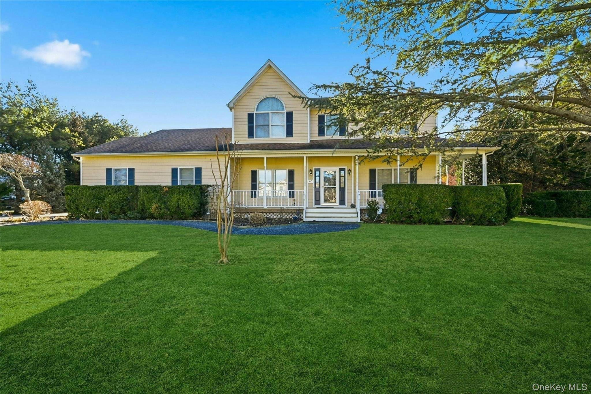 60 Water TER, Southold, NY 11971