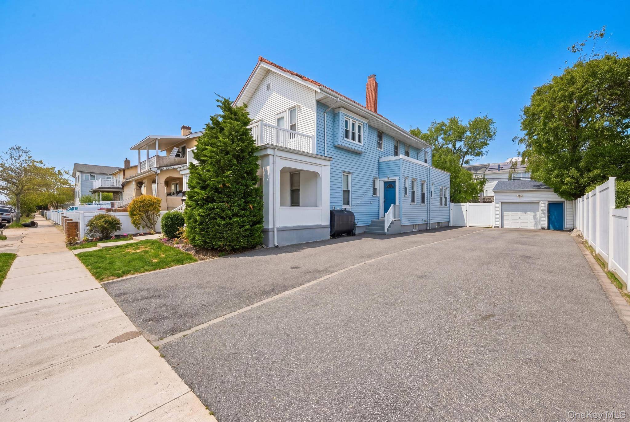 67 E Fulton ST, Lido Beach, NY 11561