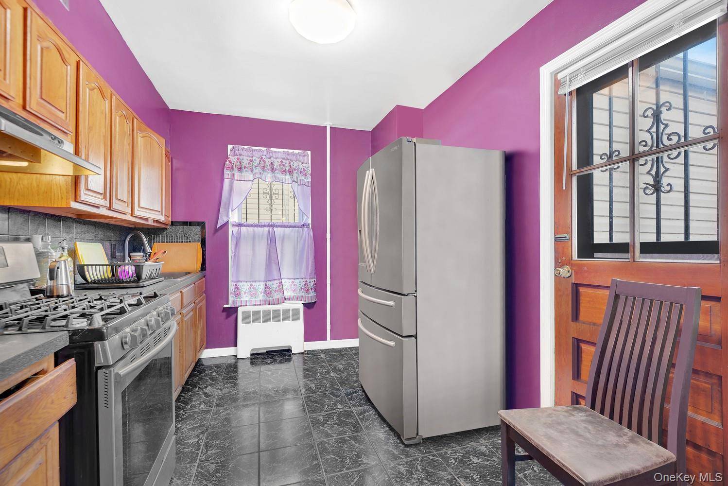 4810 Osgood ST, Bronx, NY 10470