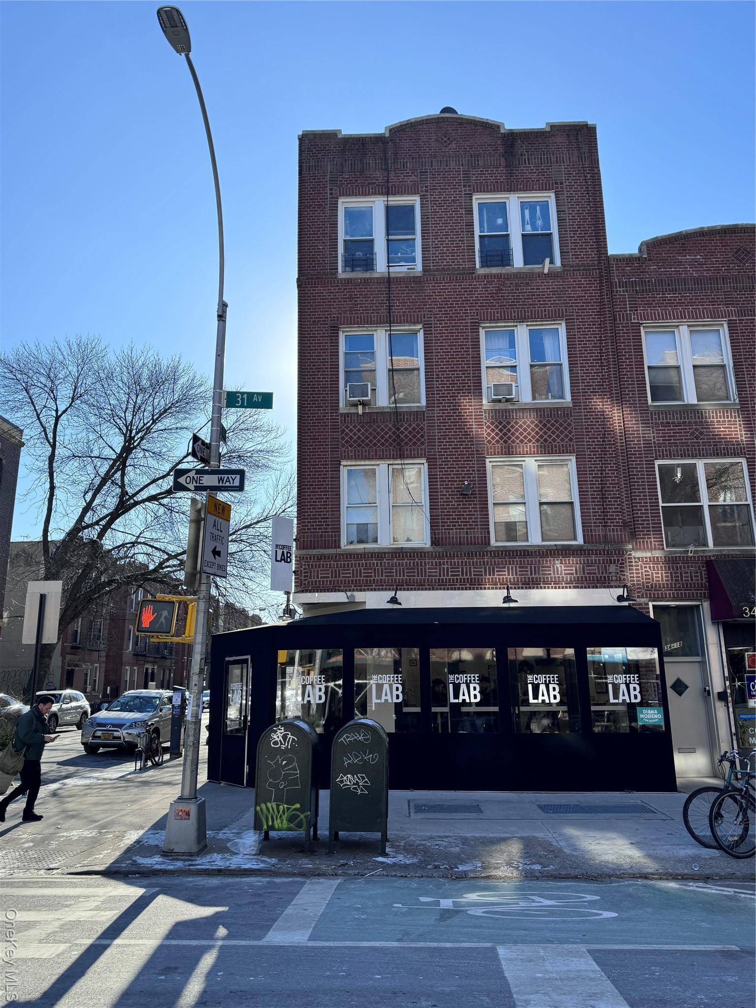 31-02 35th ST, Astoria, NY 11106