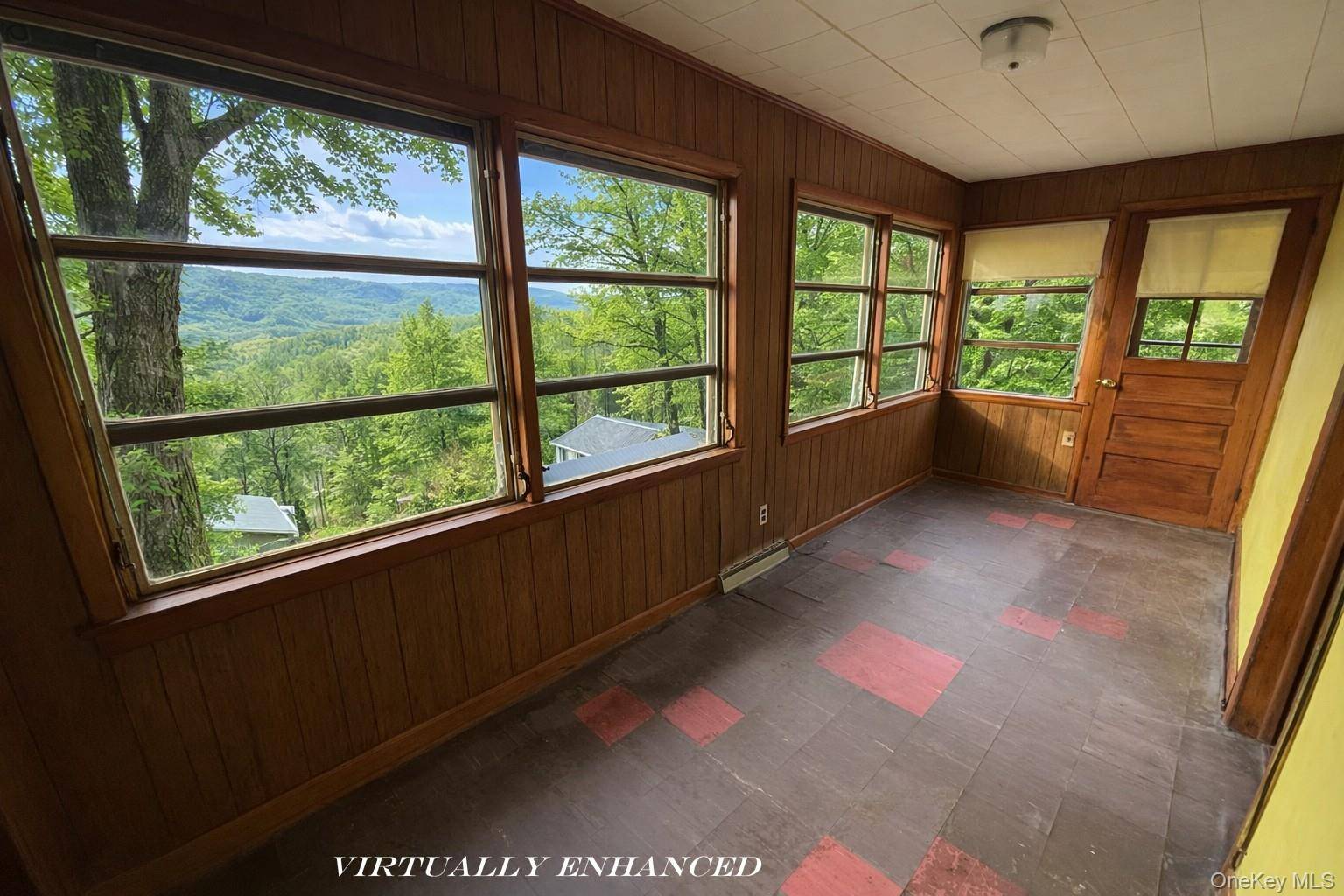 36 Paradise HL, Highland Mills, NY 12518