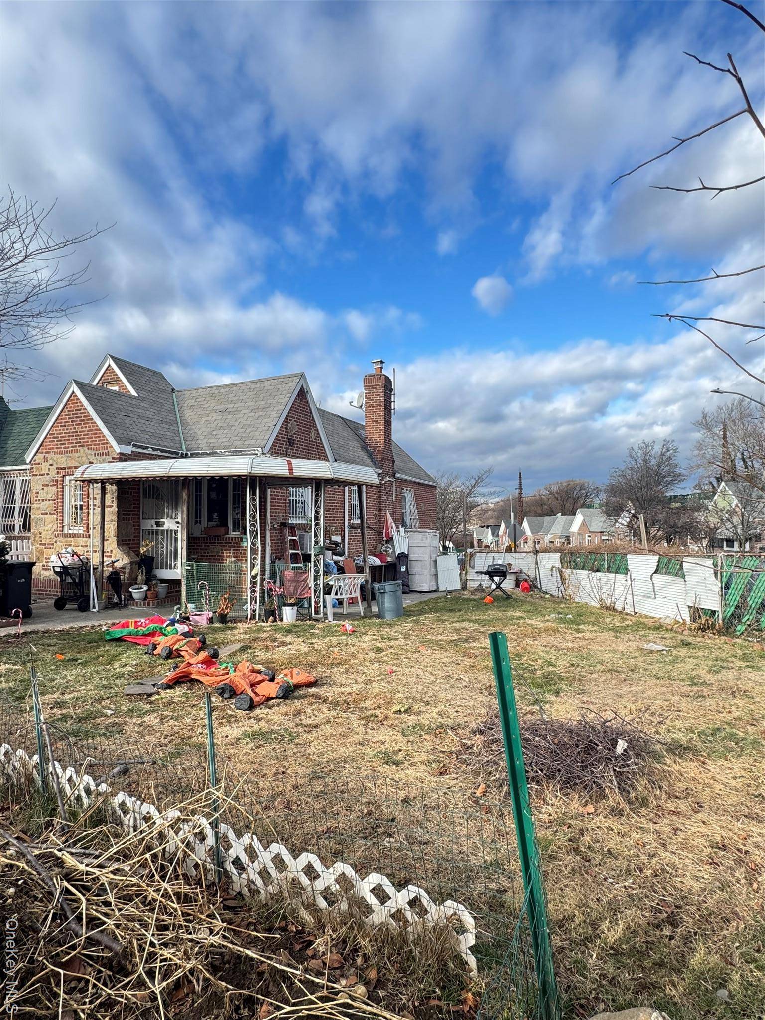 7291 Calamus AVE, Woodside, NY 11377