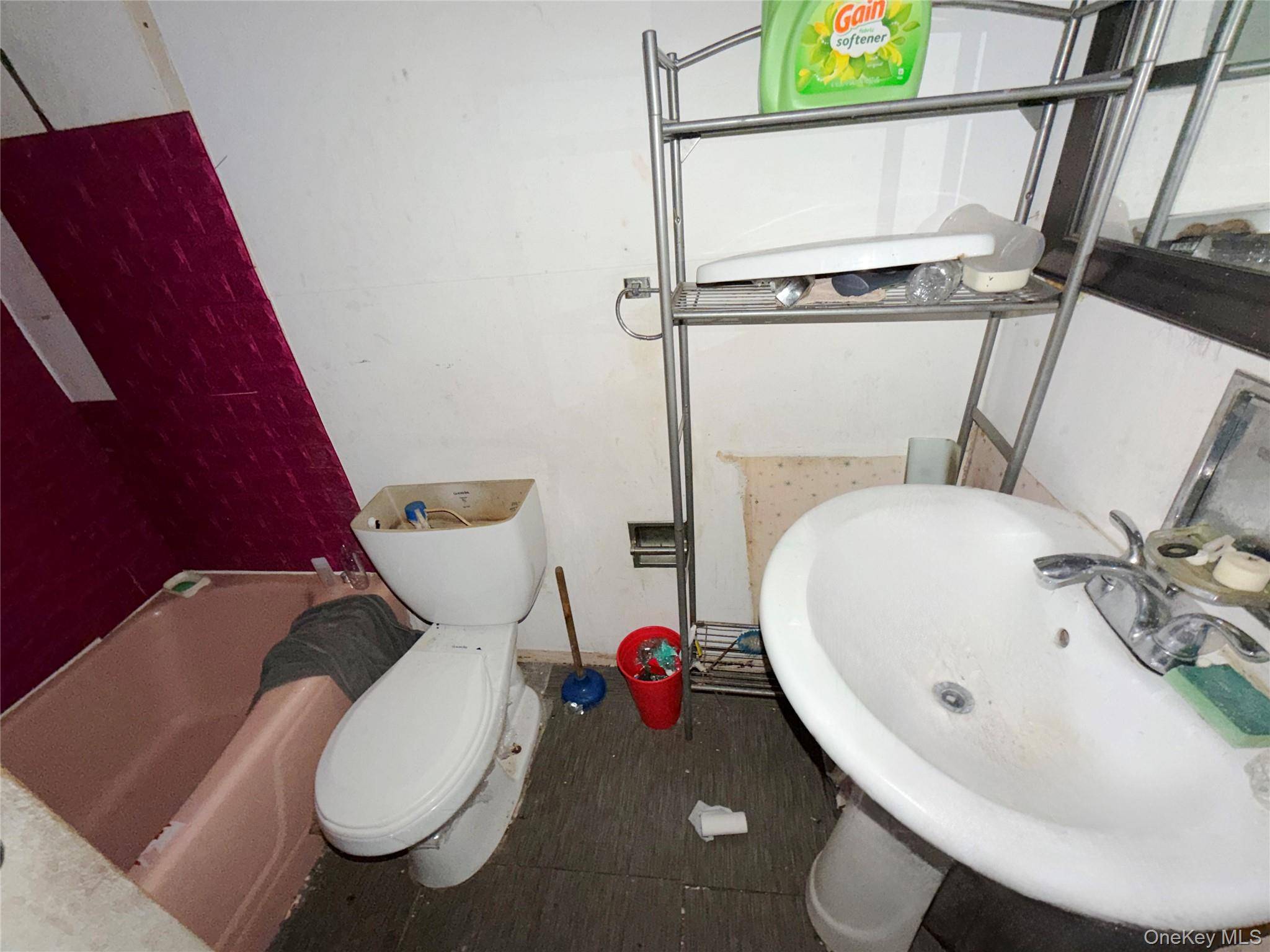 11220 111th AVE, South Ozone Park, NY 11420
