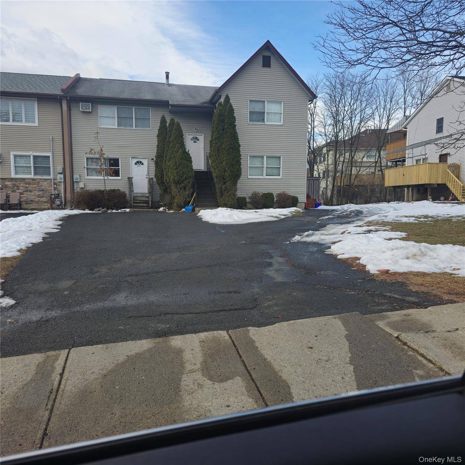 103-105 Bates DR, Monsey, NY 10952