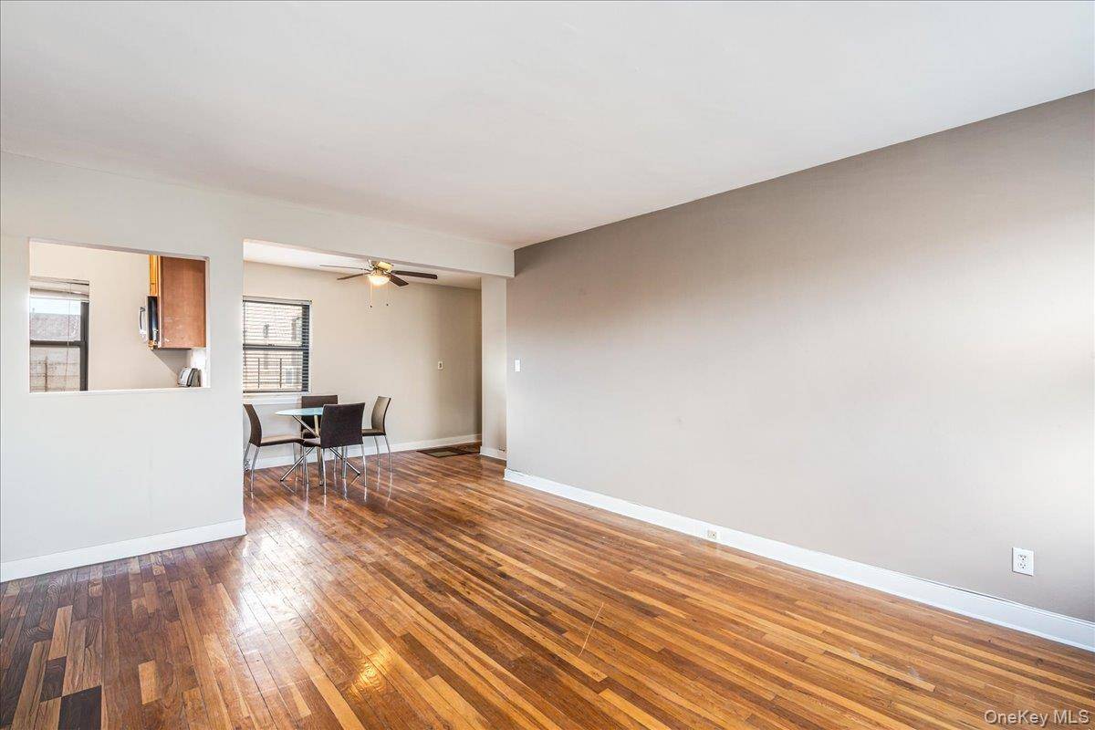 47-18 217th ST #3C, Bayside, NY 11361