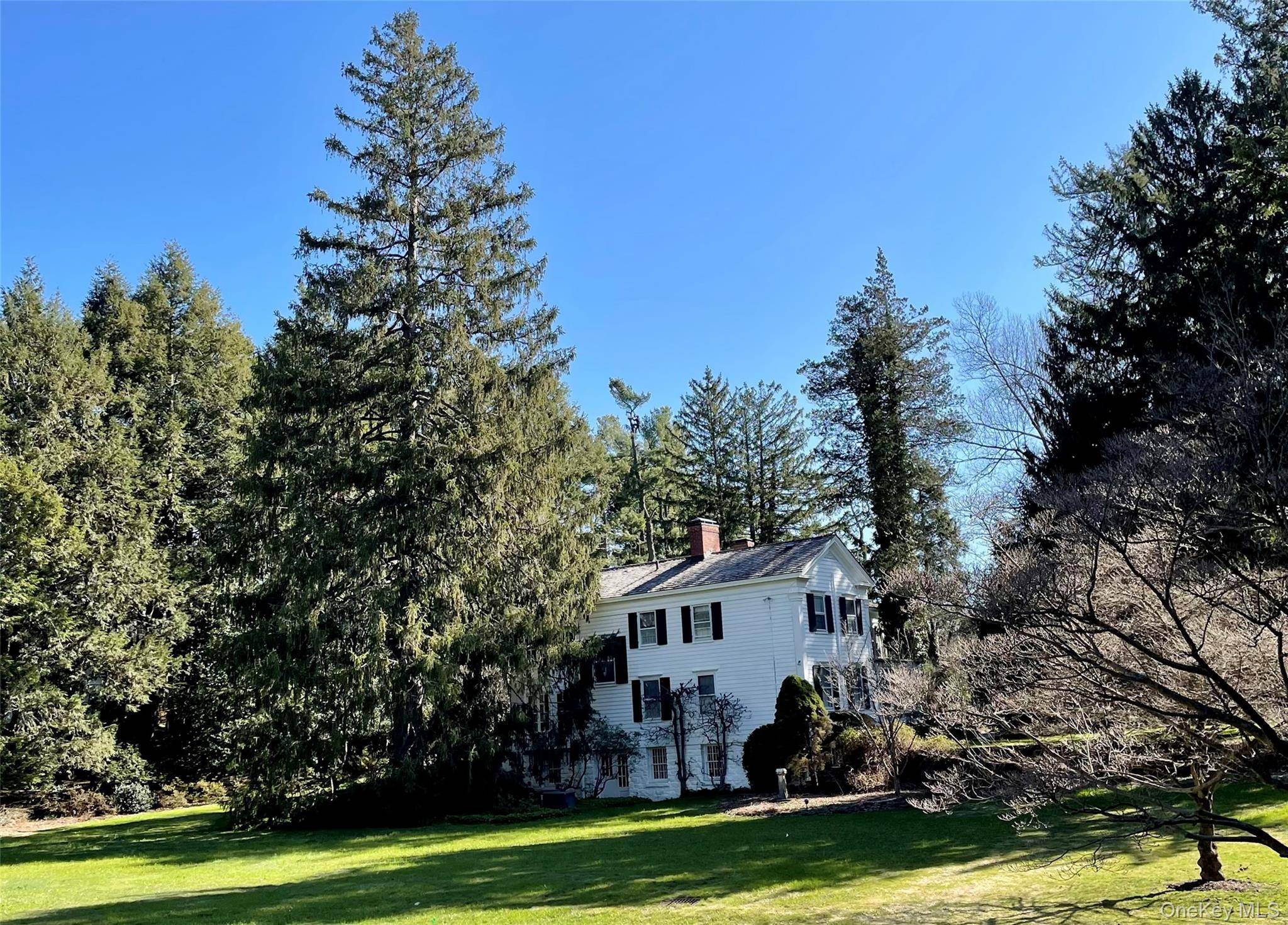 549 Croton Lake RD, Bedford Corners, NY 10549