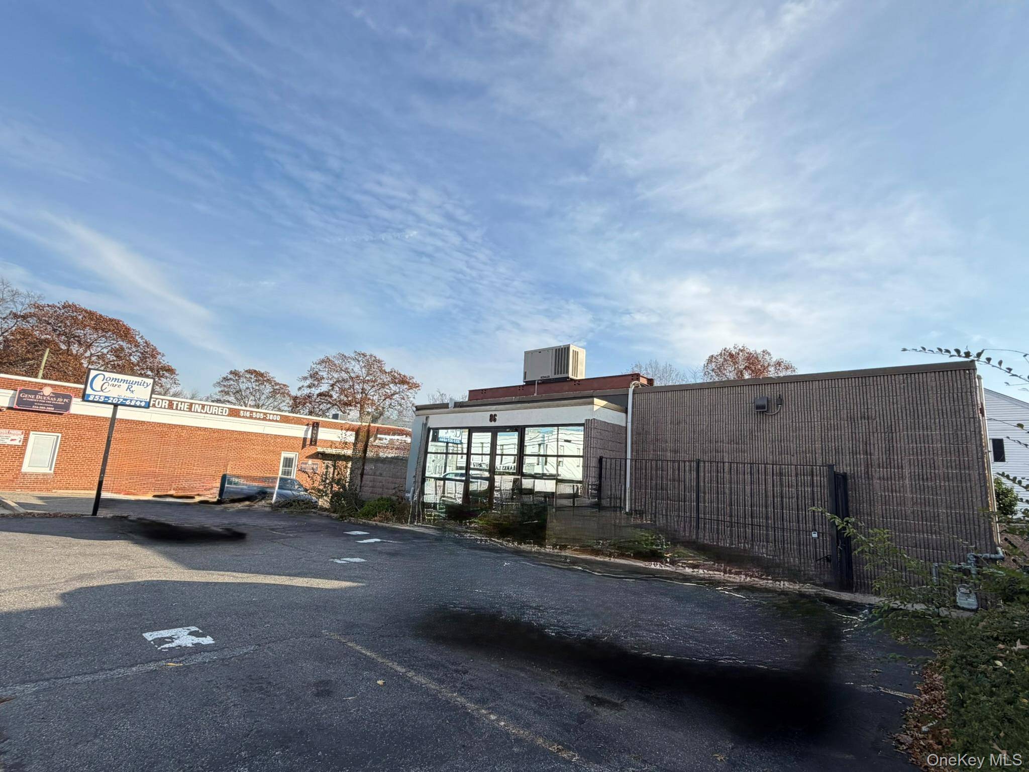 86 Front ST, Hempstead, NY 11550