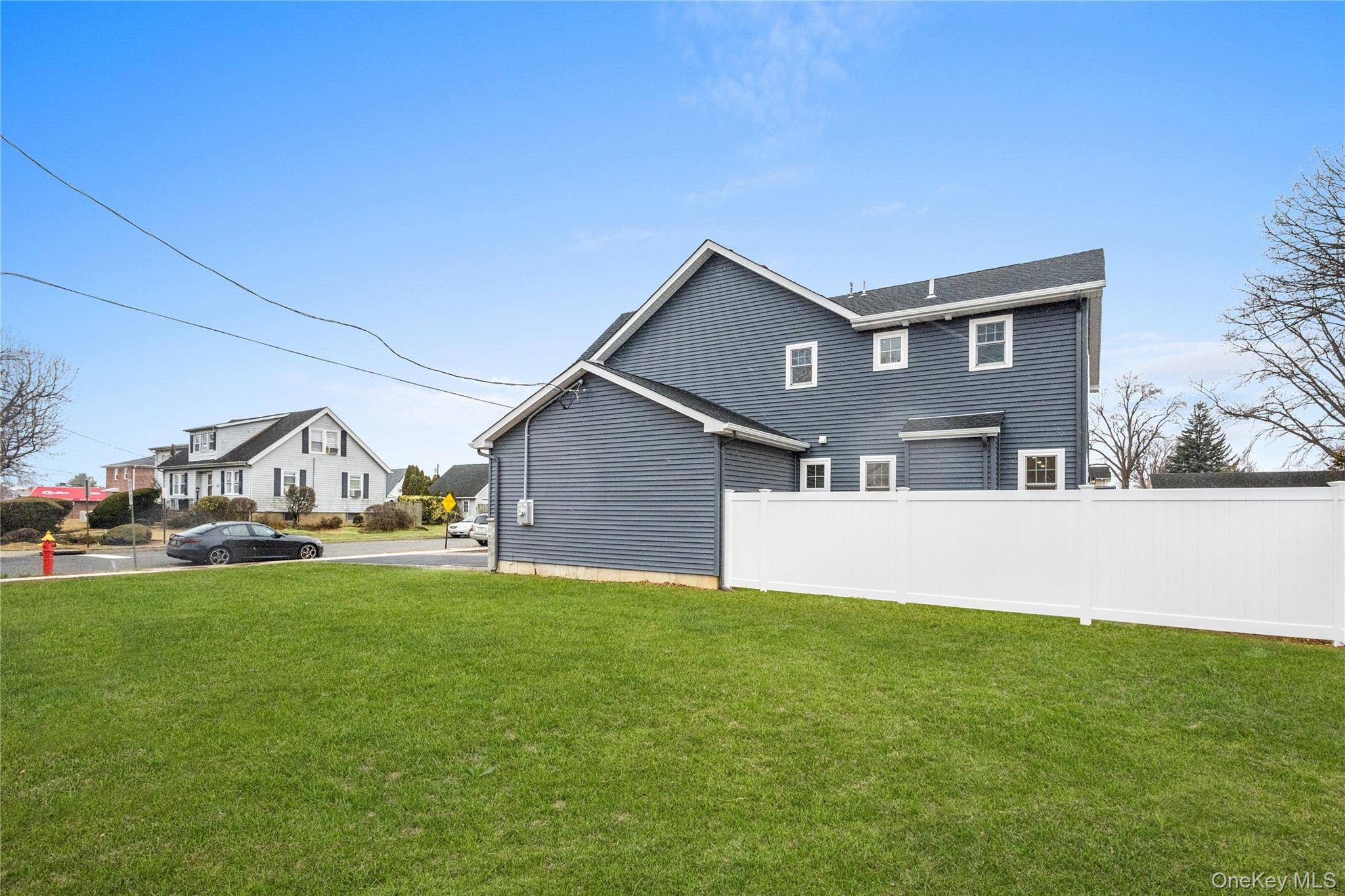 199 N Elm ST, Massapequa, NY 11758
