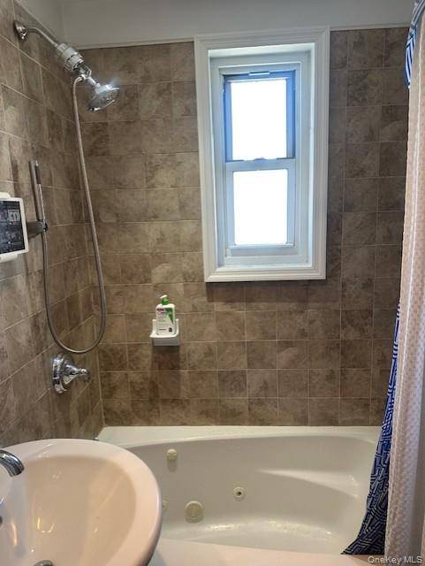 234-24 131 Avenue #Upper, Rosedale, NY 11422