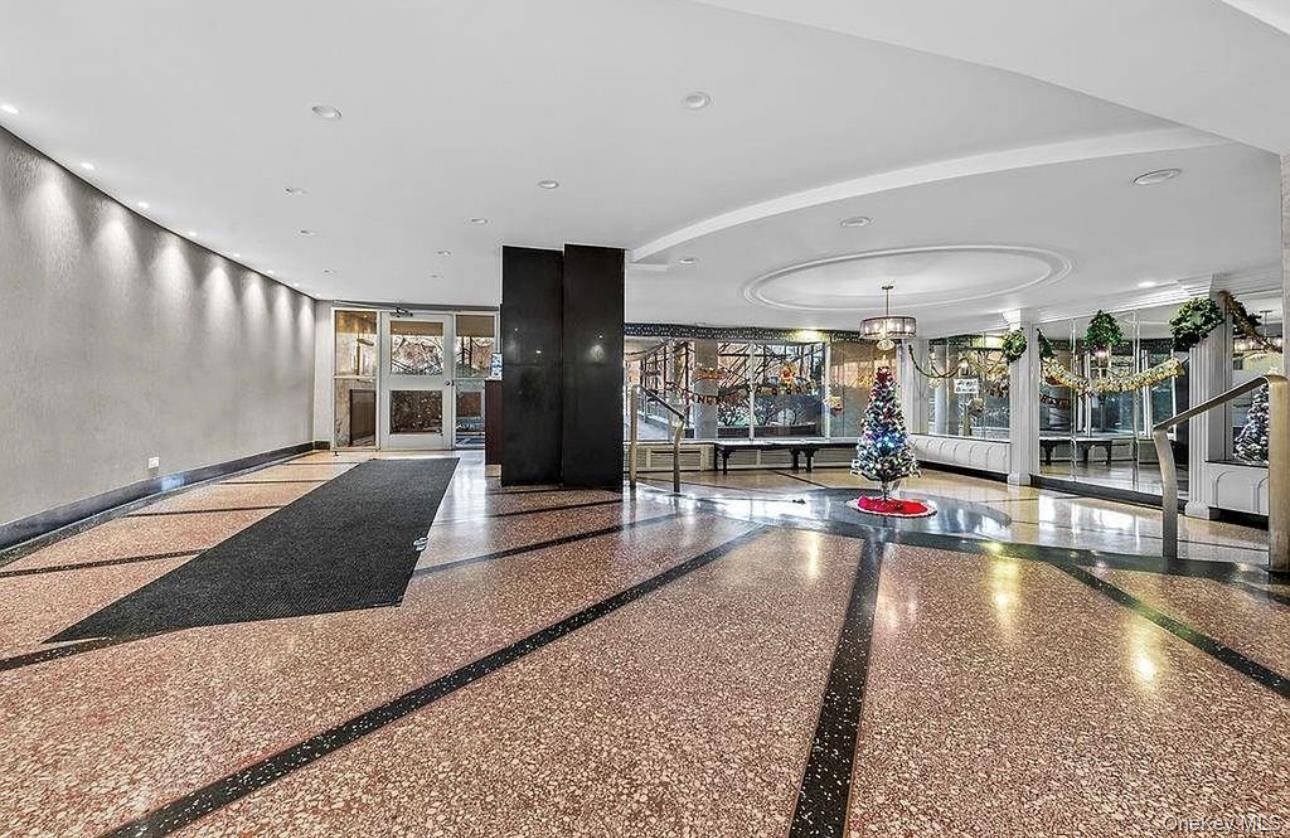 820 ocean Pkwy #404, Brooklyn, NY 11230