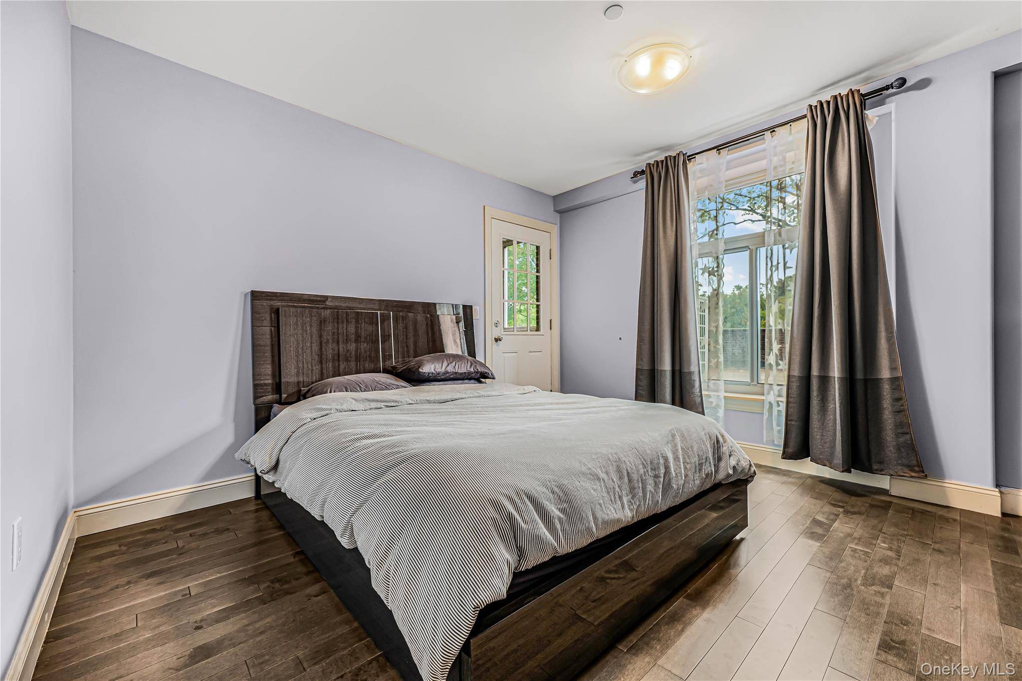 6538 austin st #2A, Rego Park, NY 11374