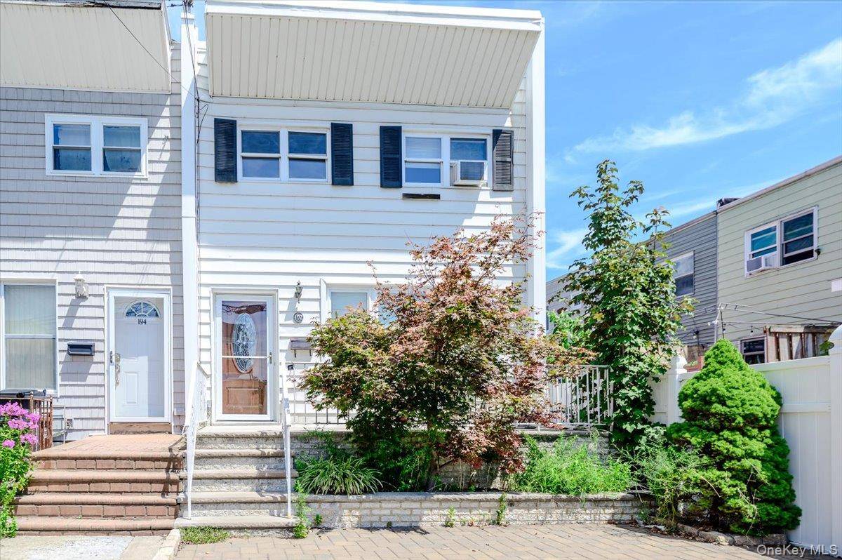 192 Huntington AVE, Bronx, NY 10465