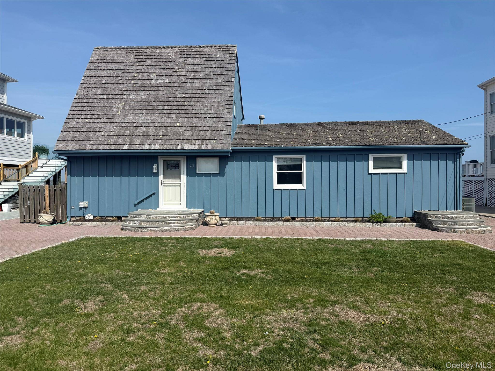 27 Shinnecock RD, East Quogue, NY 11942