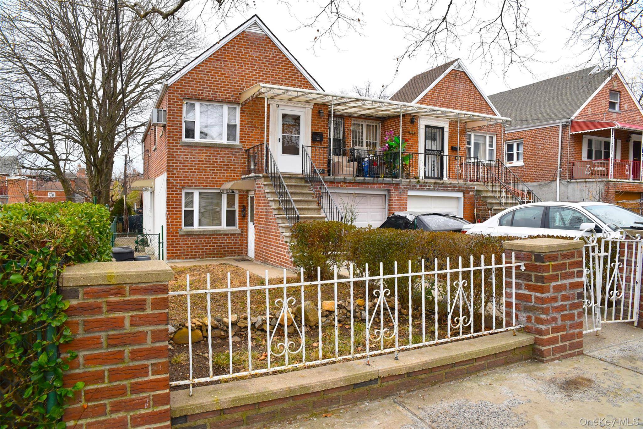 806 Waring AVE, Bronx, NY 10467
