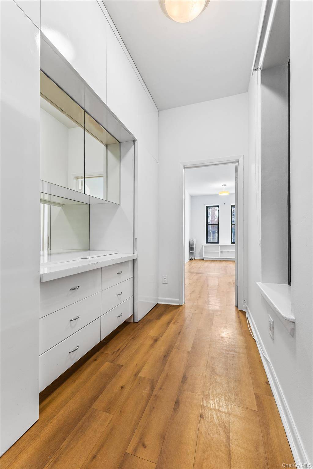 155 W 106th ST #1A, New York (manhattan), NY 10025