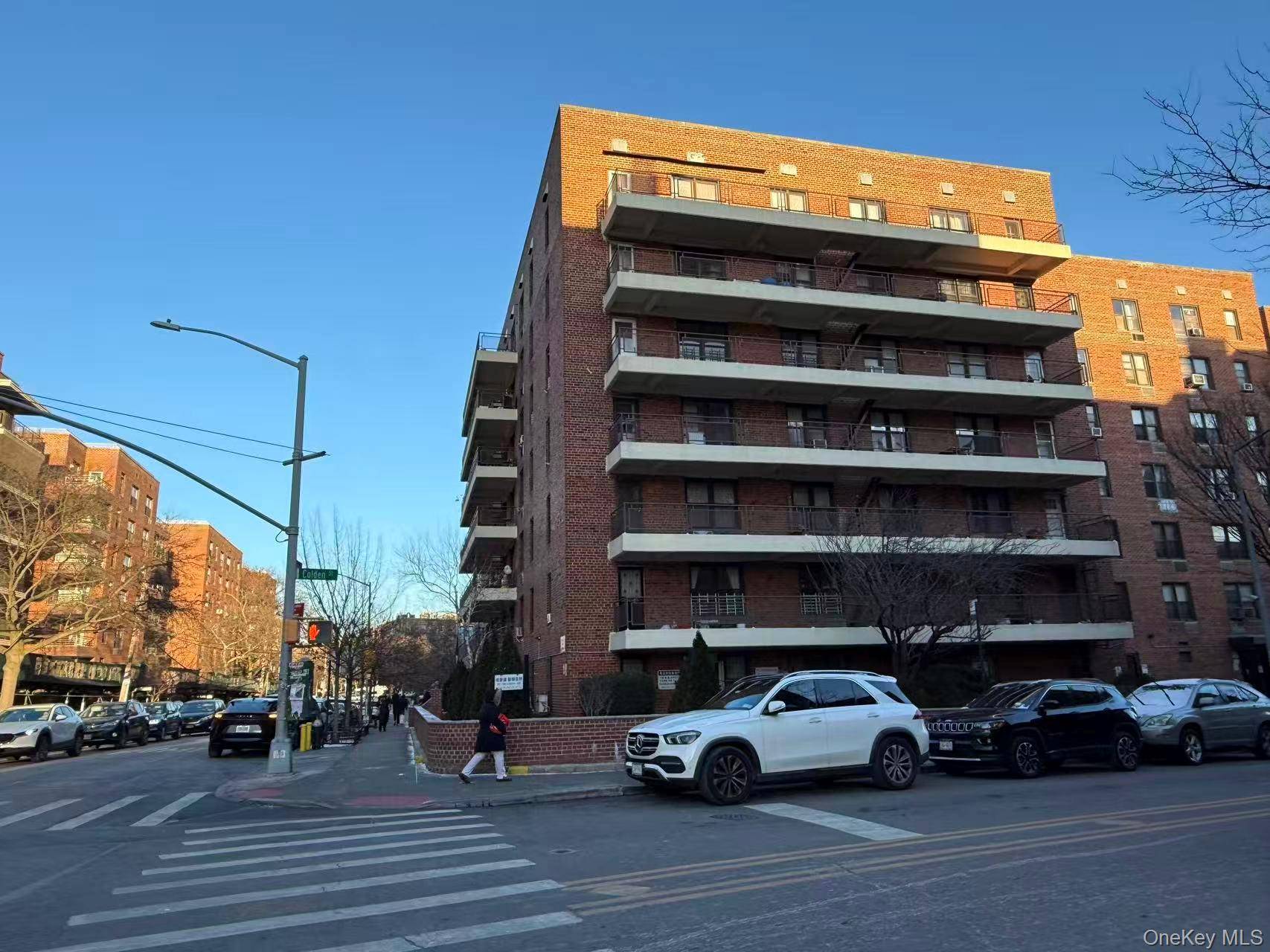 13710 Franklin AVE #L2, Flushing, NY 11355