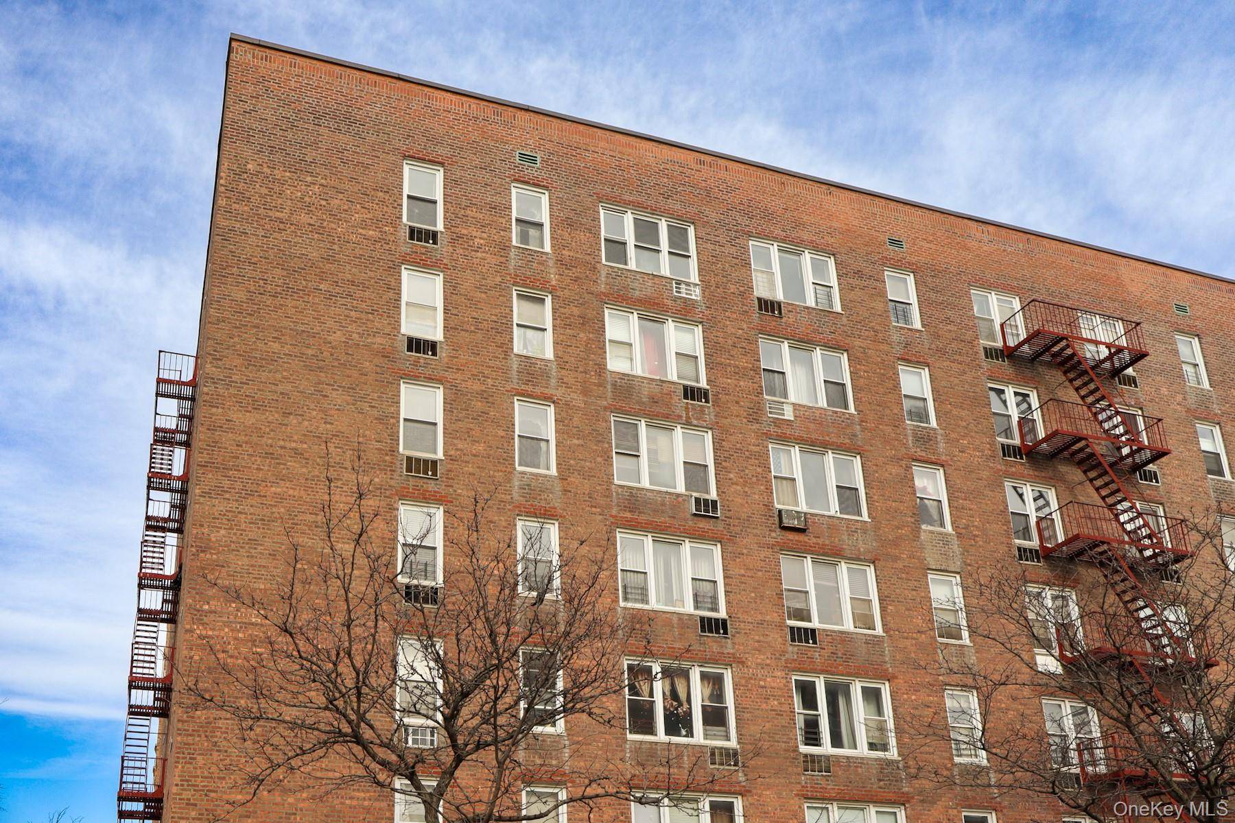 1332 Metropolitan AVE #5G, Bronx, NY 10462