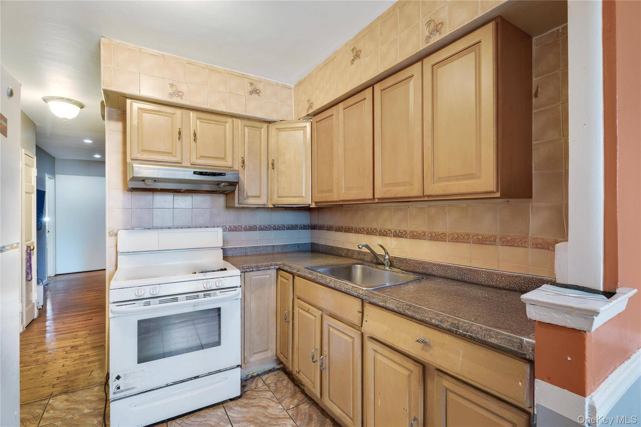 10009 Avenue L, Brooklyn, NY 11236