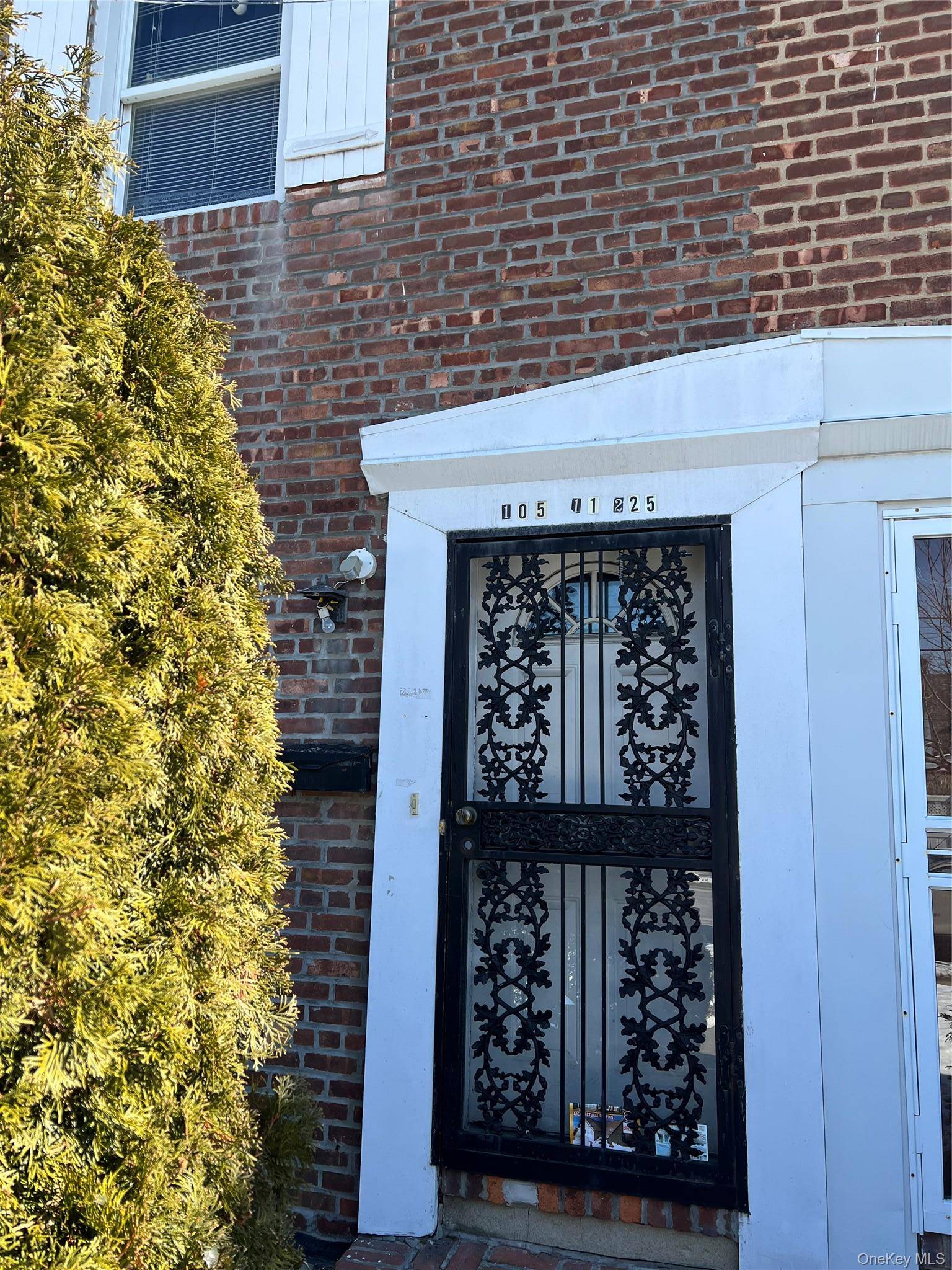 105-11 225th ST, Queens Village, NY 11429