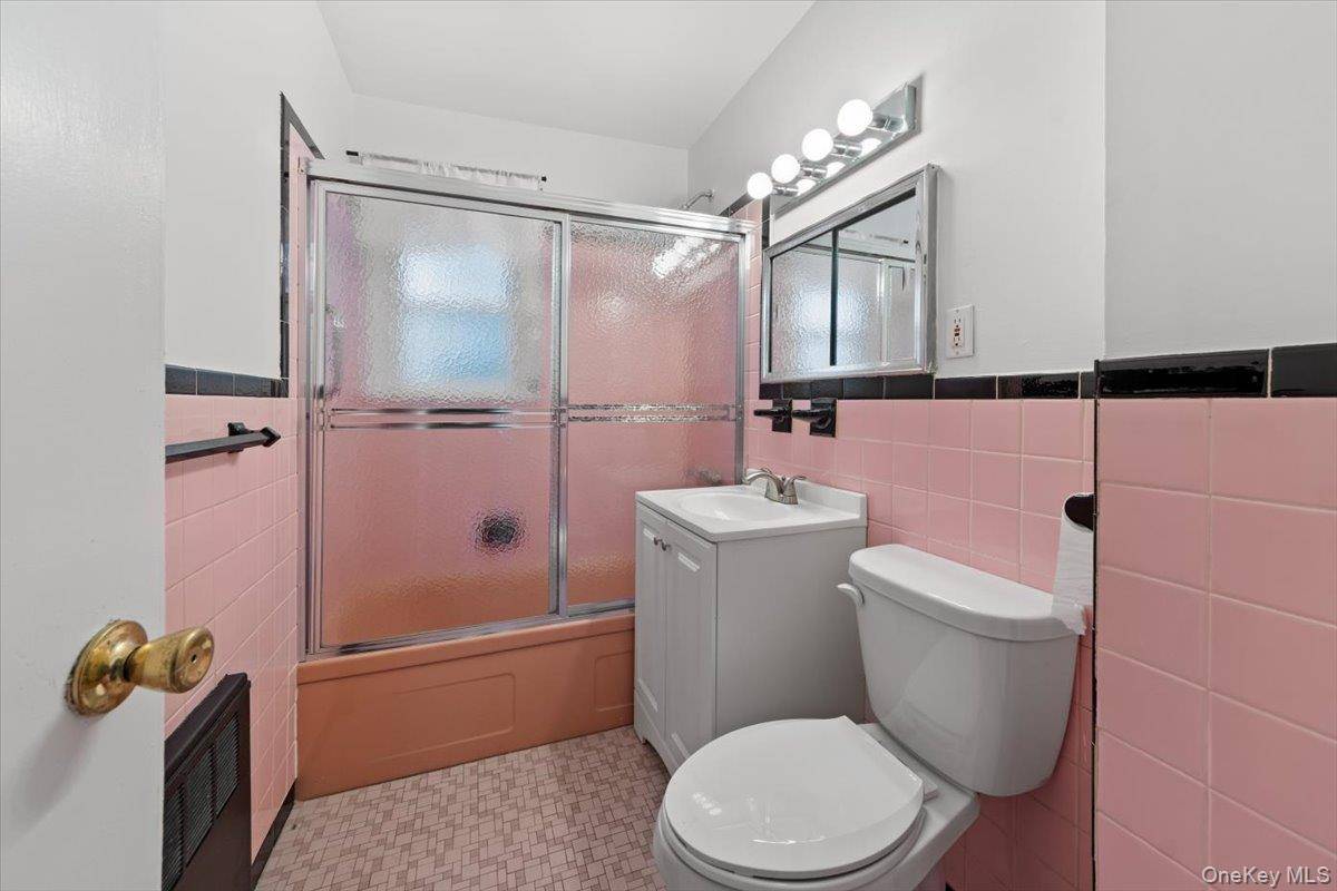 5824 Fieldston RD, Bronx, NY 10471
