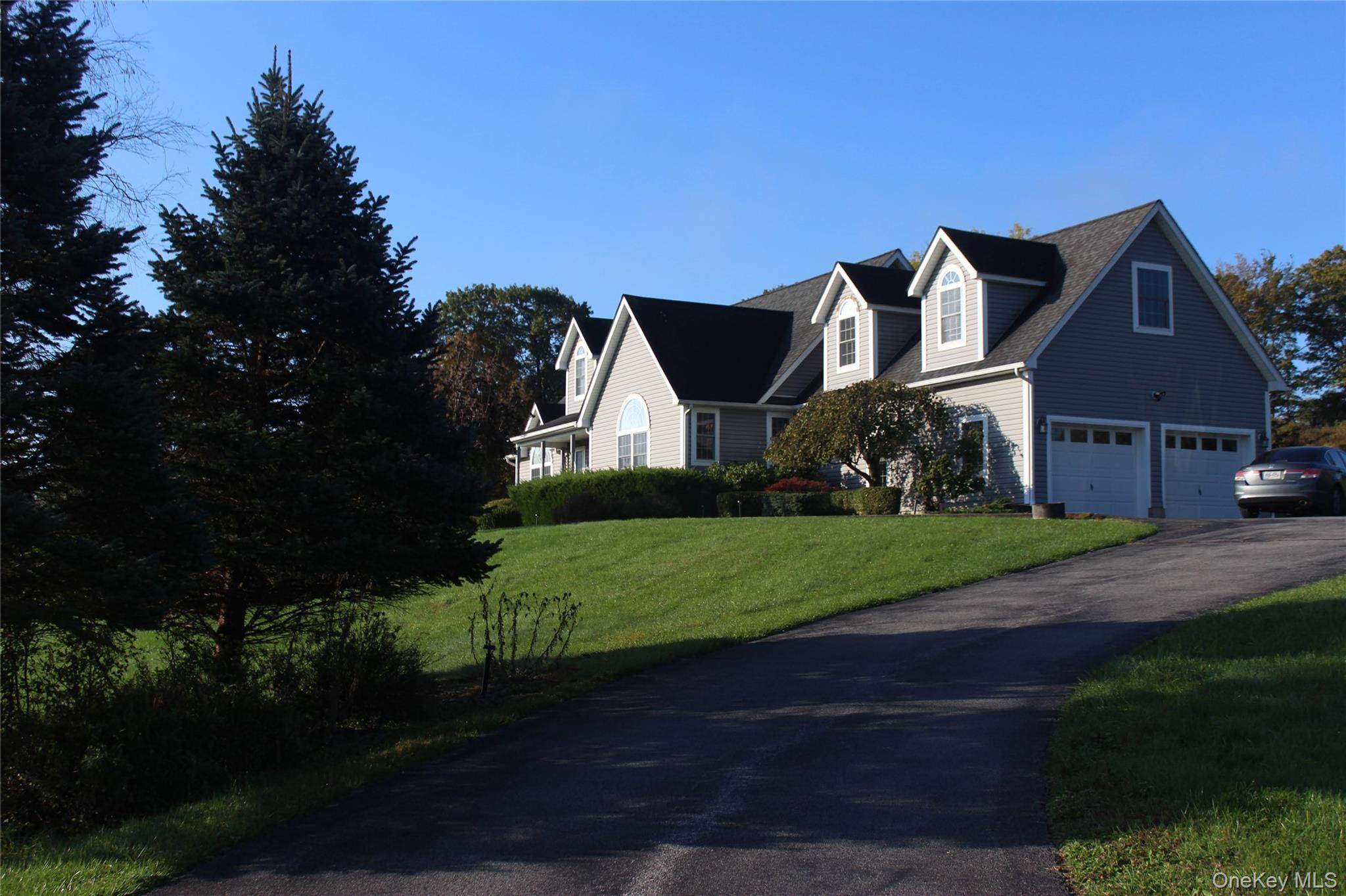 12 Neveles Pride CT, Pine Bush, NY 12566