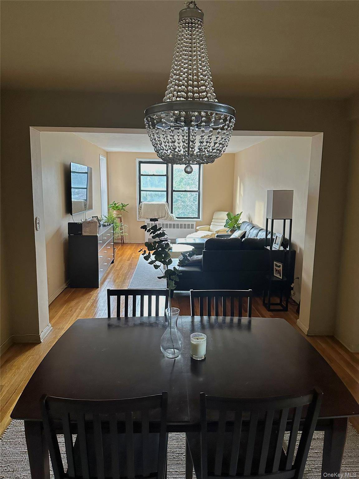 2 Windsor TER #4C, White Plains, NY 10601