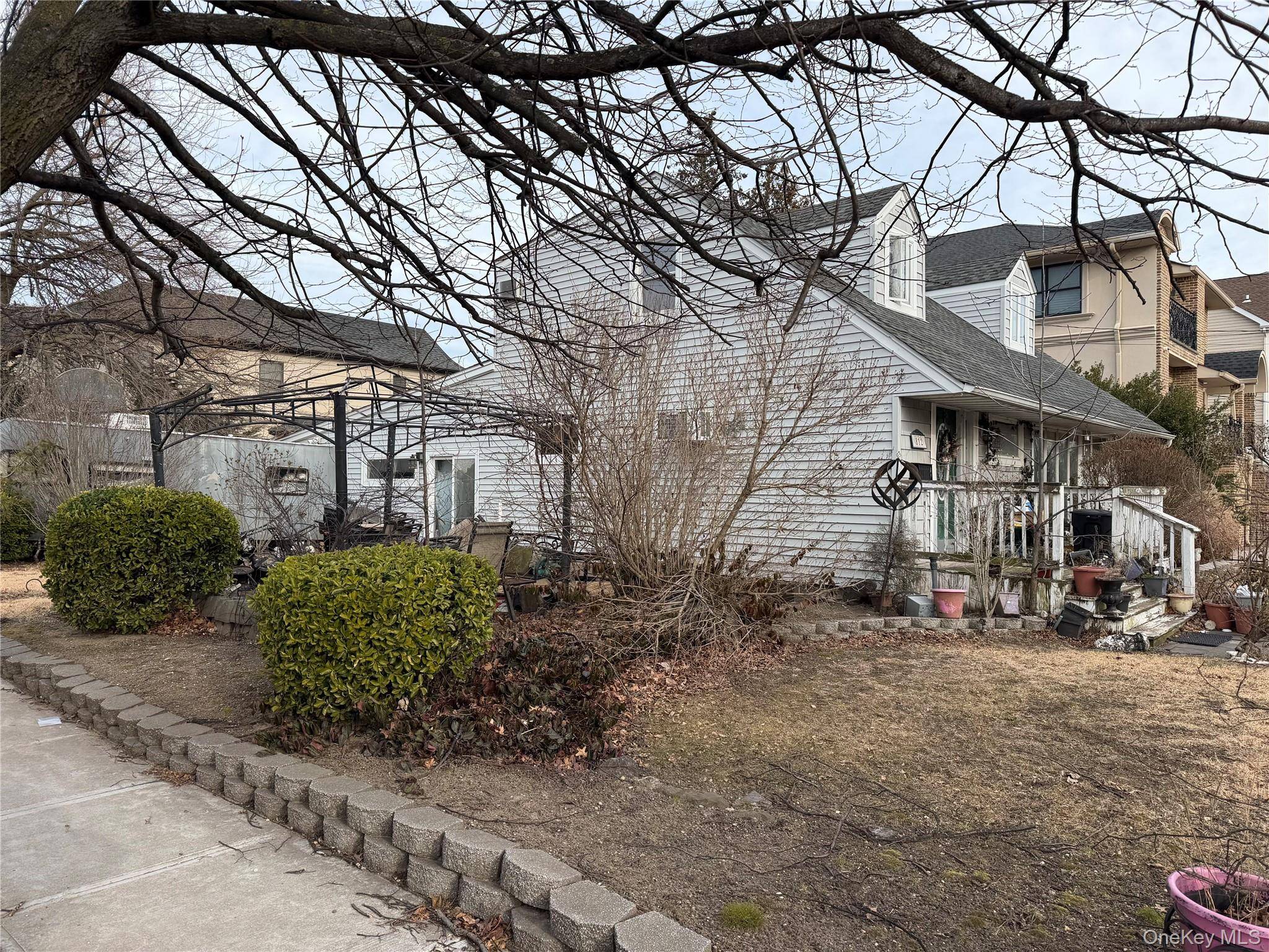 812 Ibsen ST, Woodmere, NY 11598