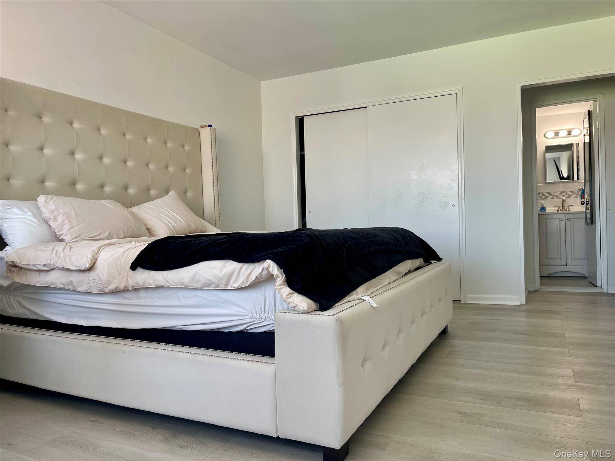 89-15 Parsons BLVD #10M, Jamaica, NY 11432
