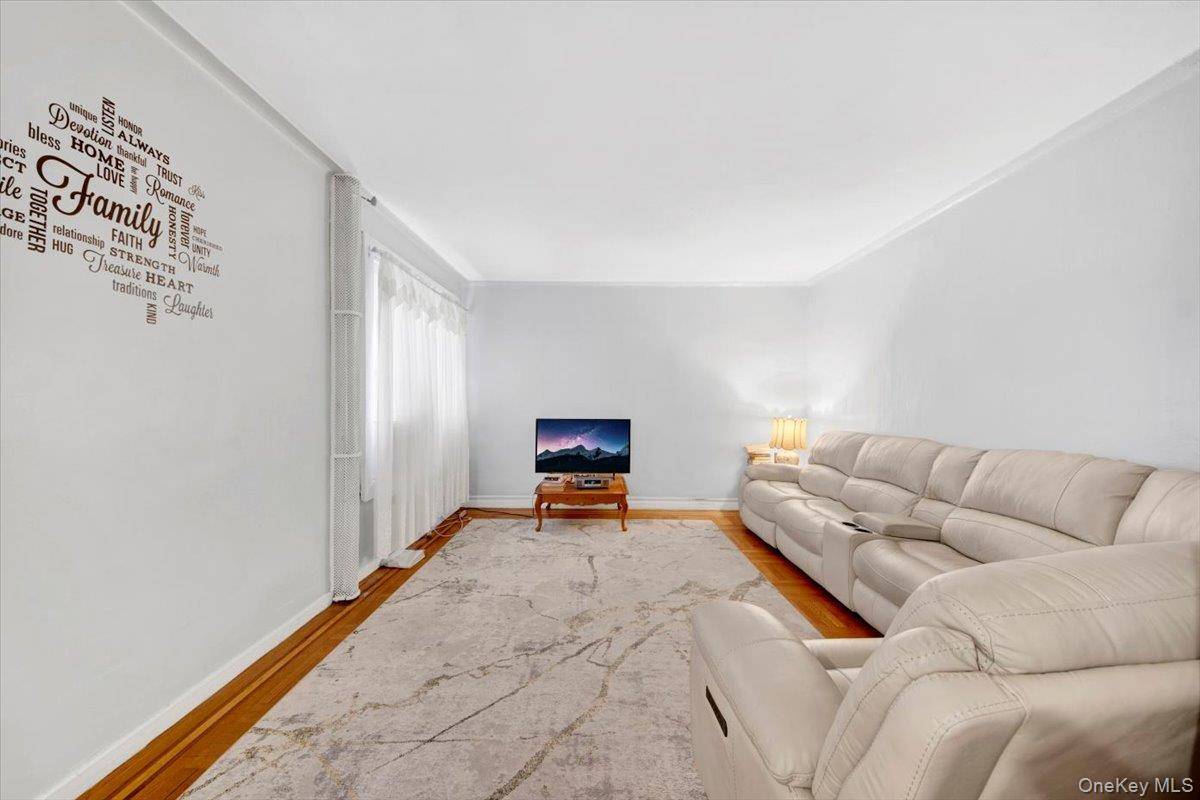 2925 Matthews AVE #5H, Bronx, NY 10467