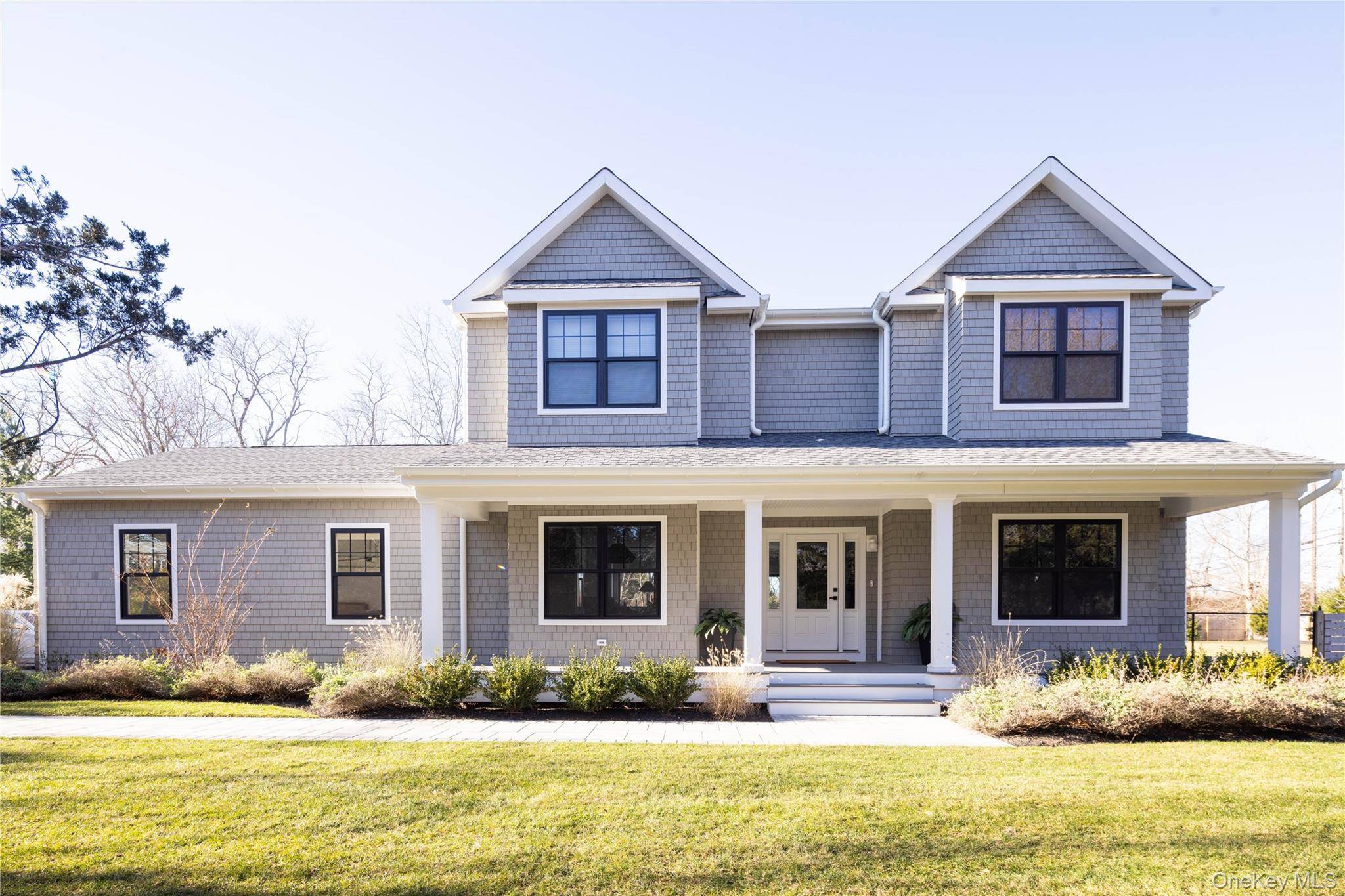 242 Maple LN, Greenport, NY 11944