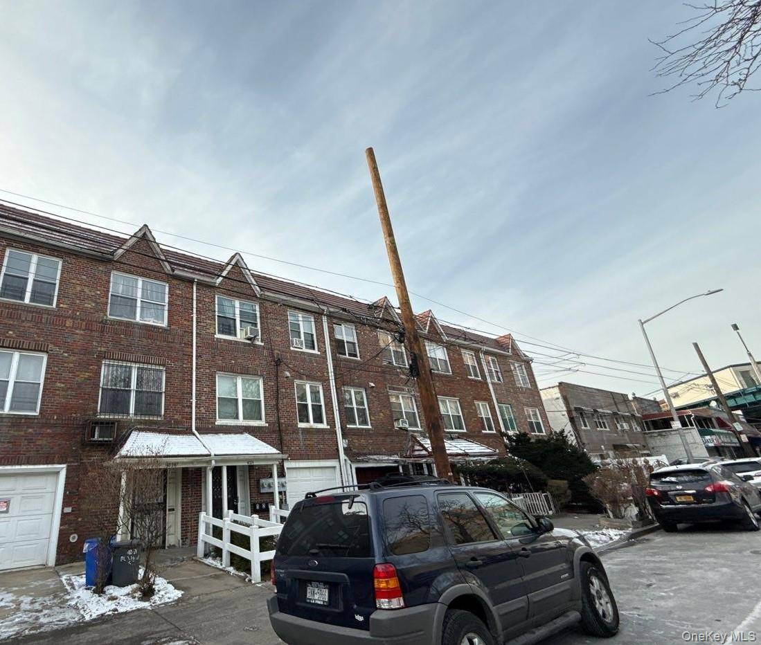 40-26 Benham ST, Elmhurst, NY 11373