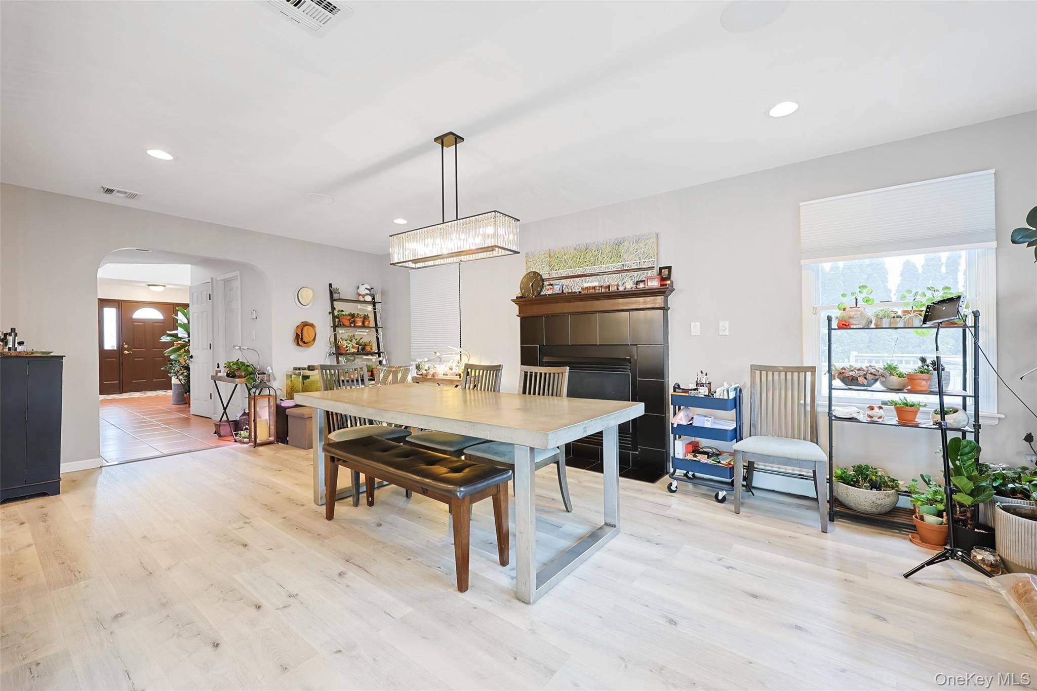 74 Bedford AVE, New Hyde Park, NY 11040