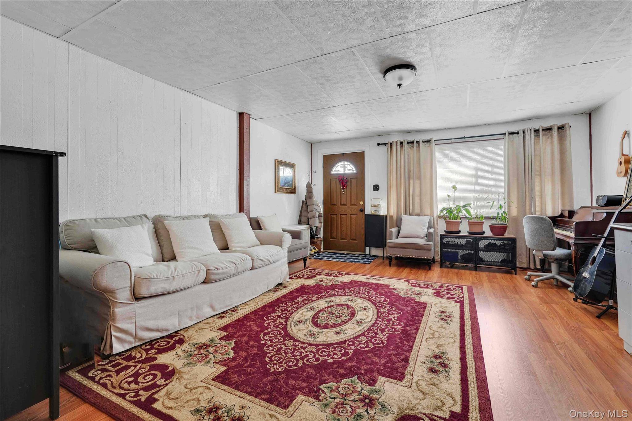 8060 162nd ST, Jamaica, NY 11432