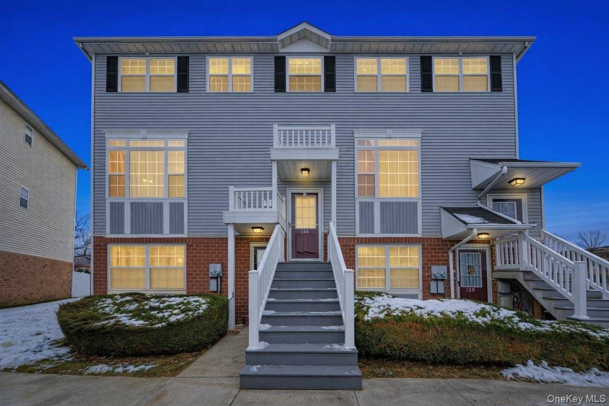 126 Mermaid LN, Bronx, NY 10473