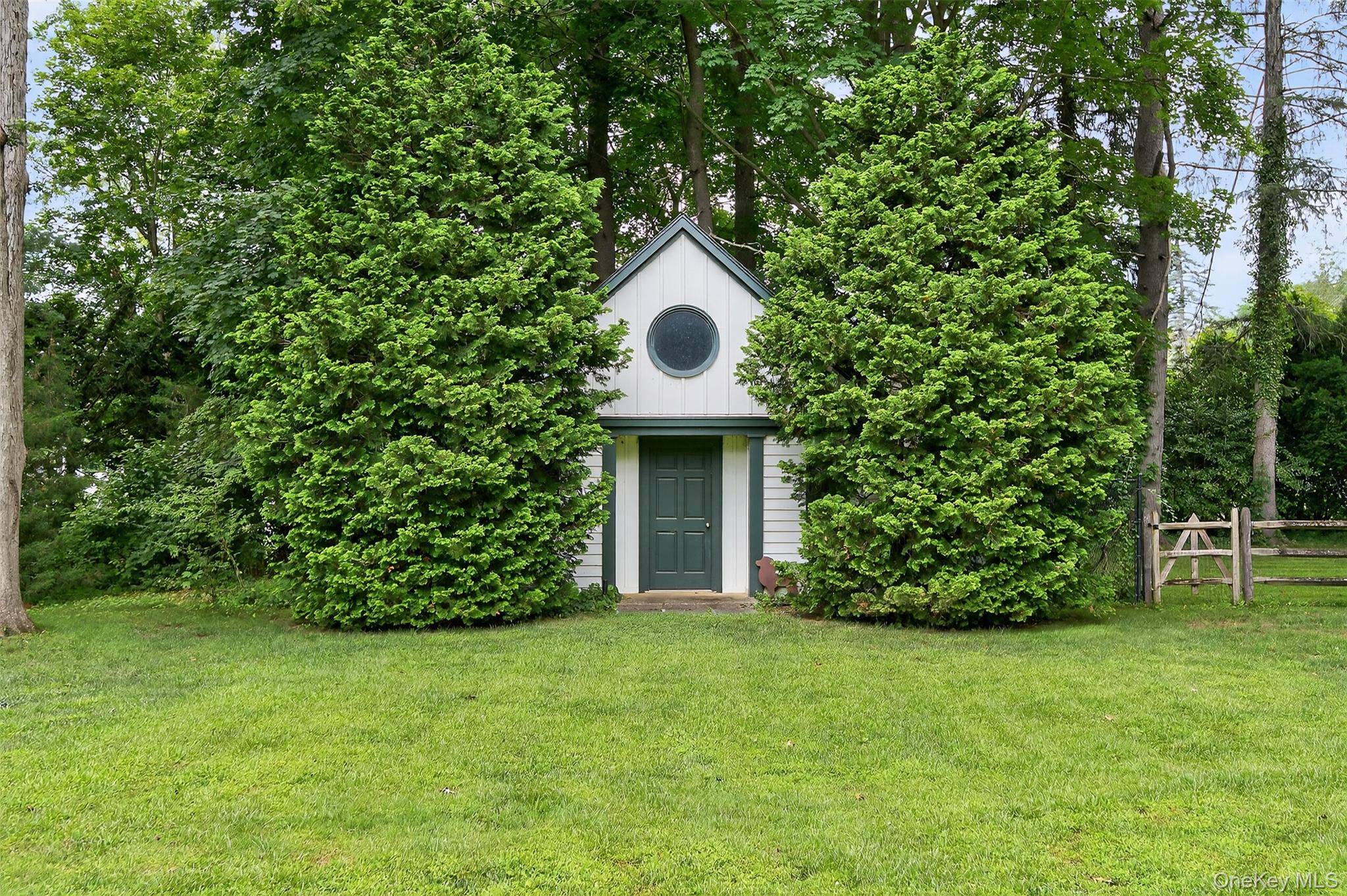 343 Chicken Valley RD, Upper Brookville, NY 11545