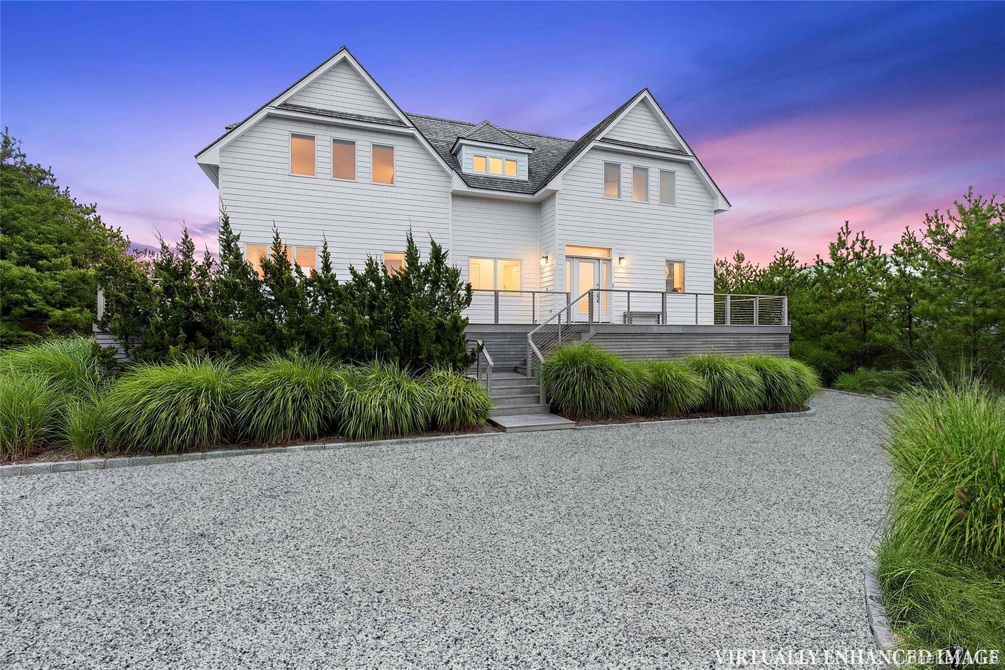 617 Dune RD, Westhampton, NY 11978