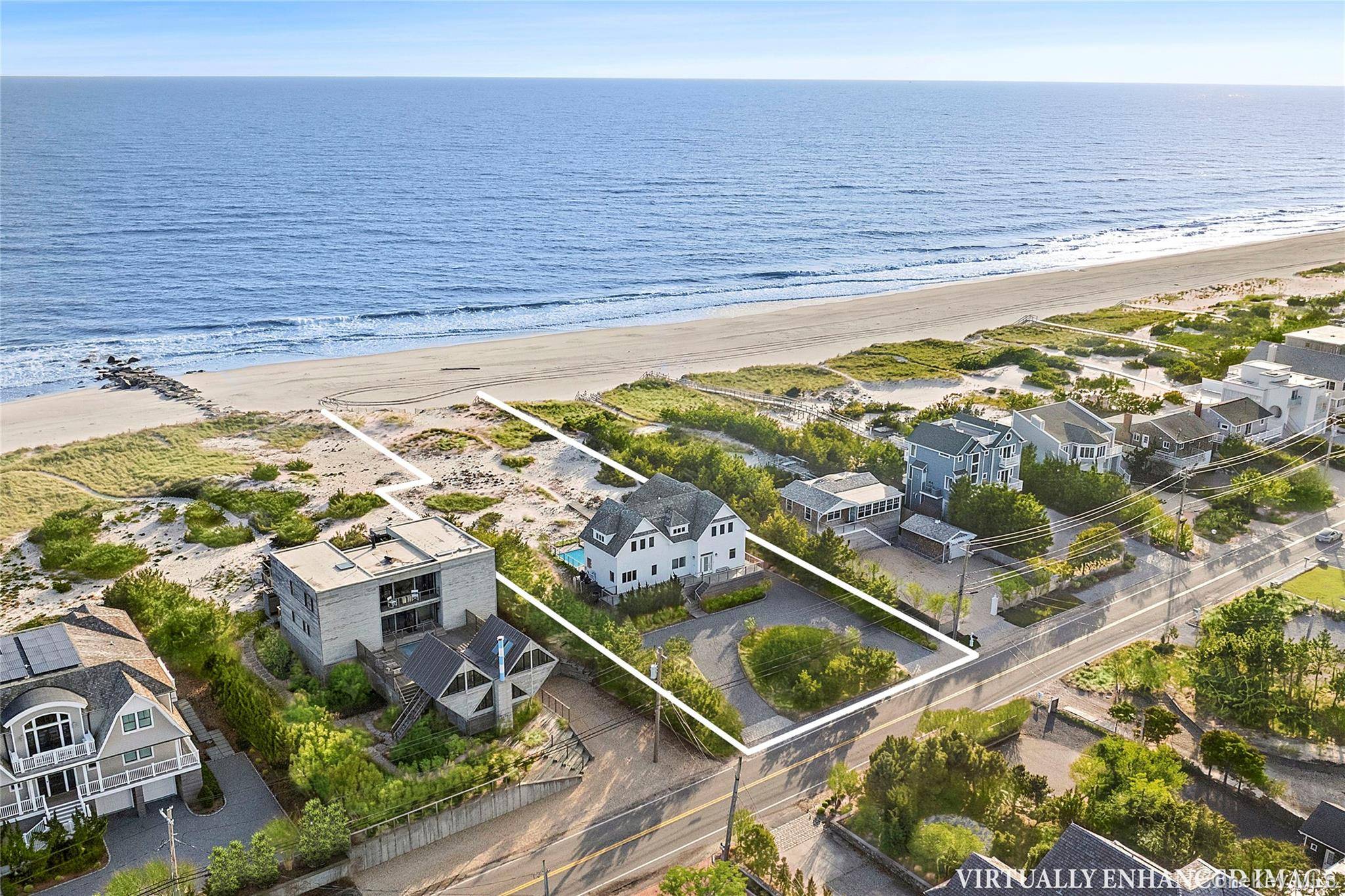 617 Dune RD, Westhampton, NY 11978