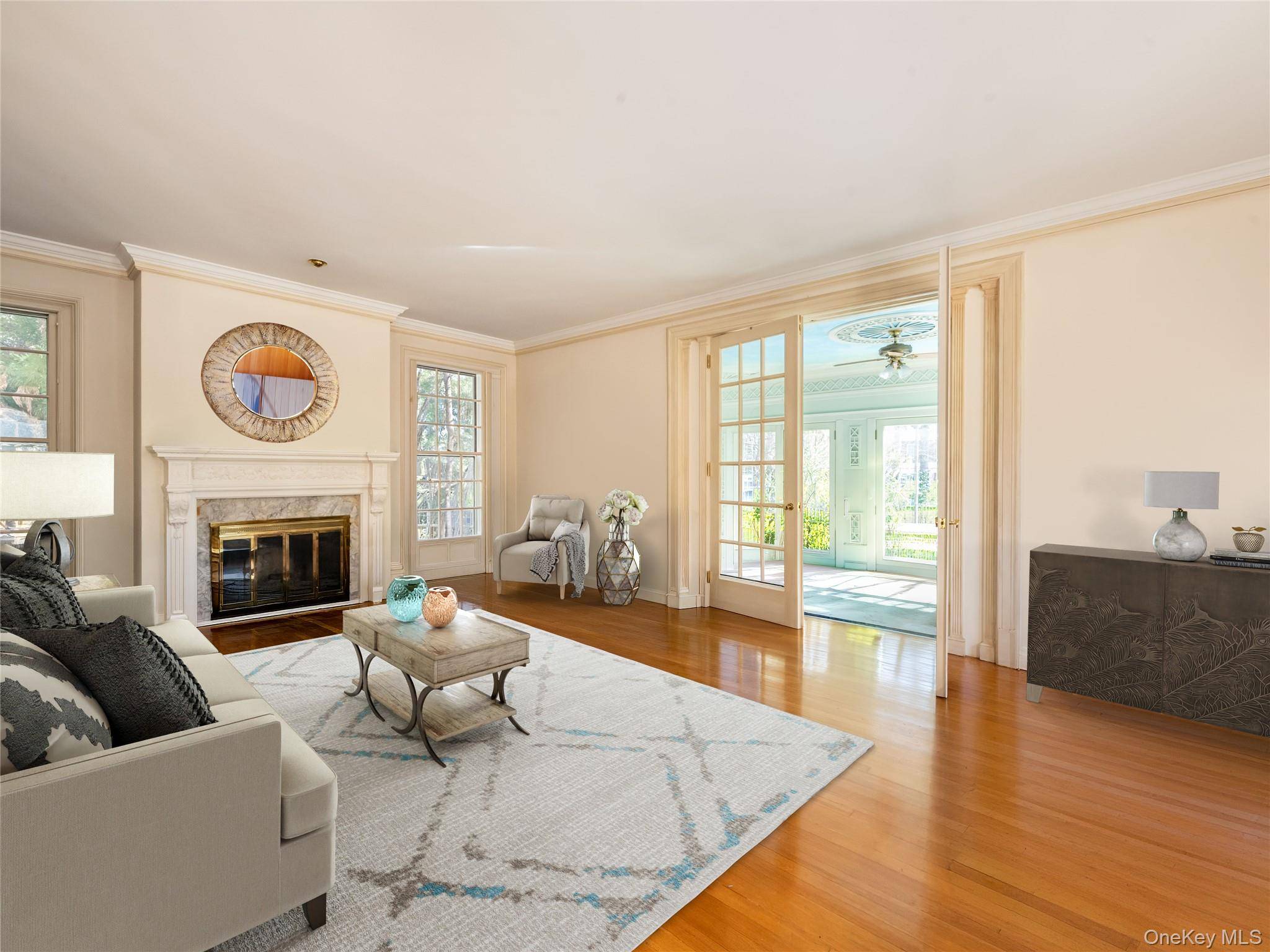 64 Plandome CT, Manhasset, NY 11030