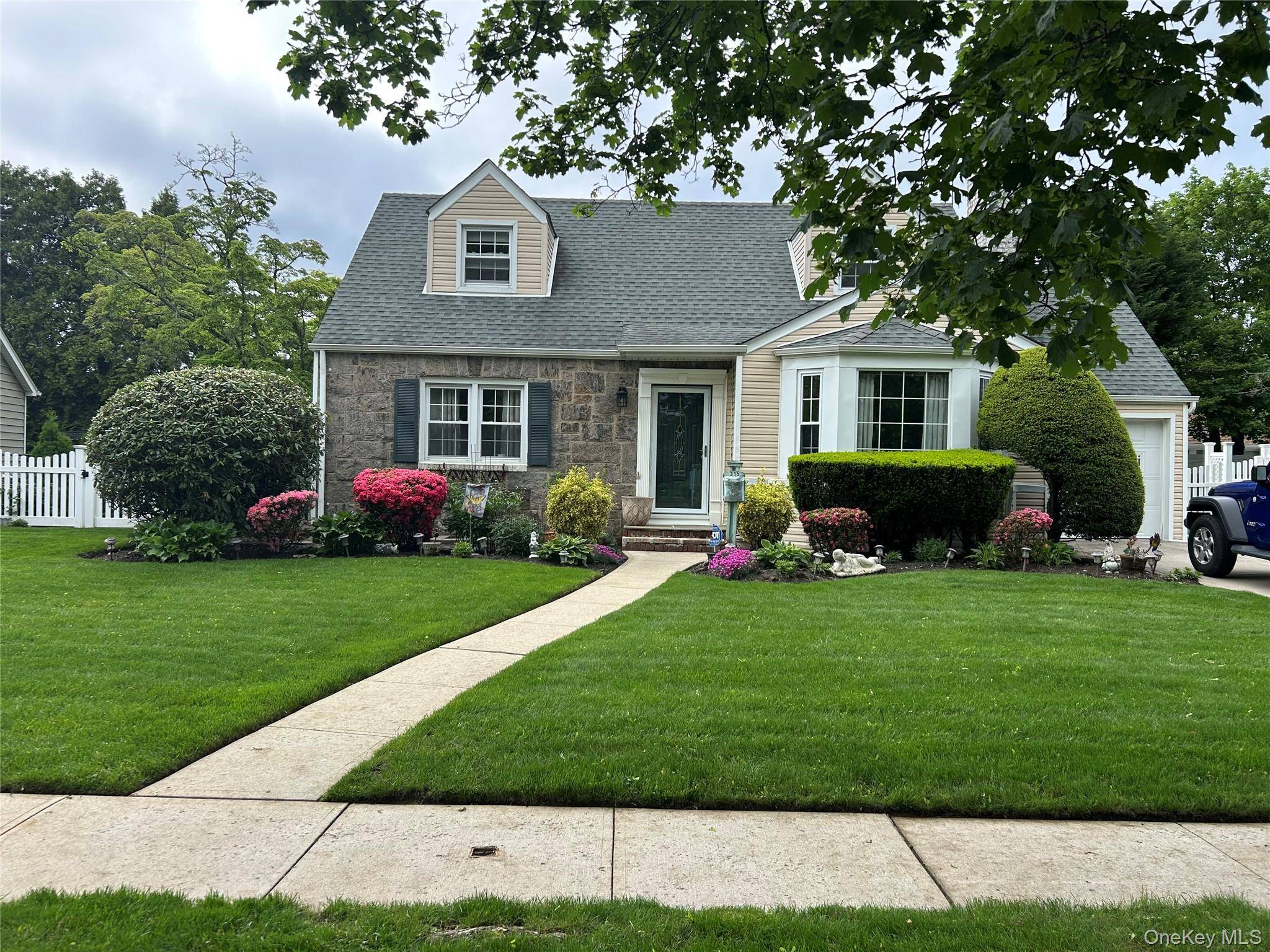 315 Maryland AVE, Freeport, NY 11520