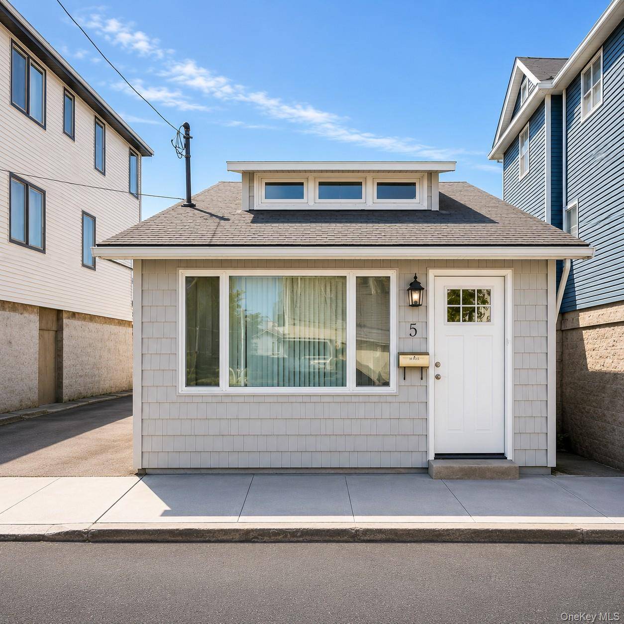 5 James ST, East Rockaway, NY 11518
