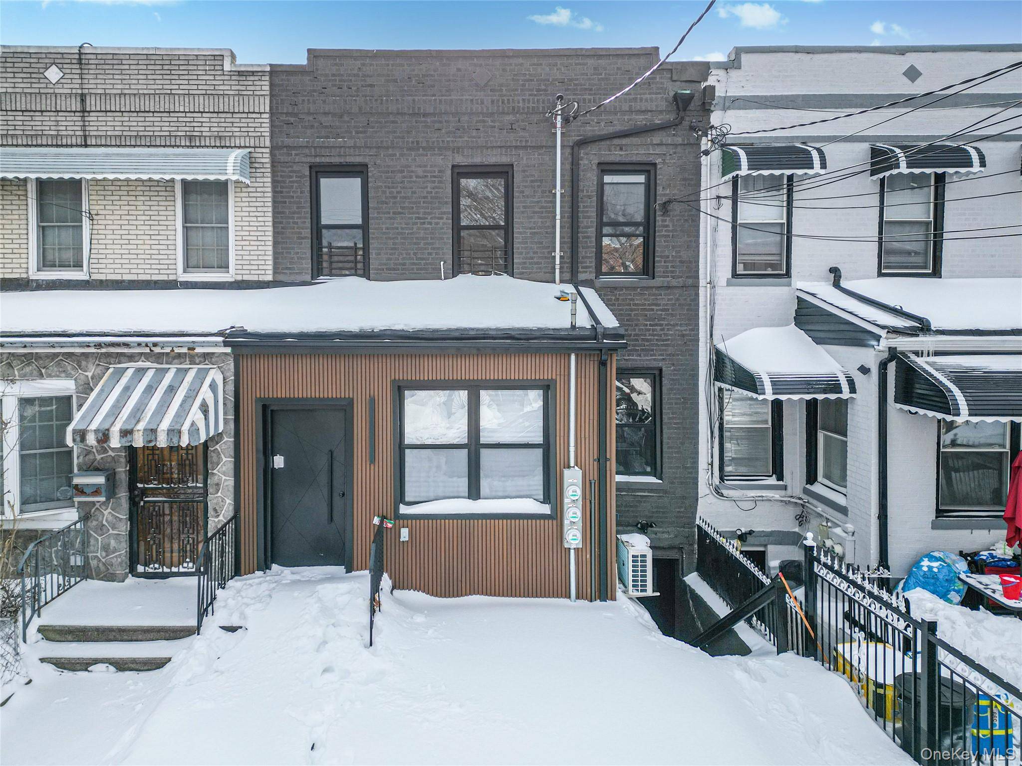 962 east 221 ST, Bronx, NY 10469