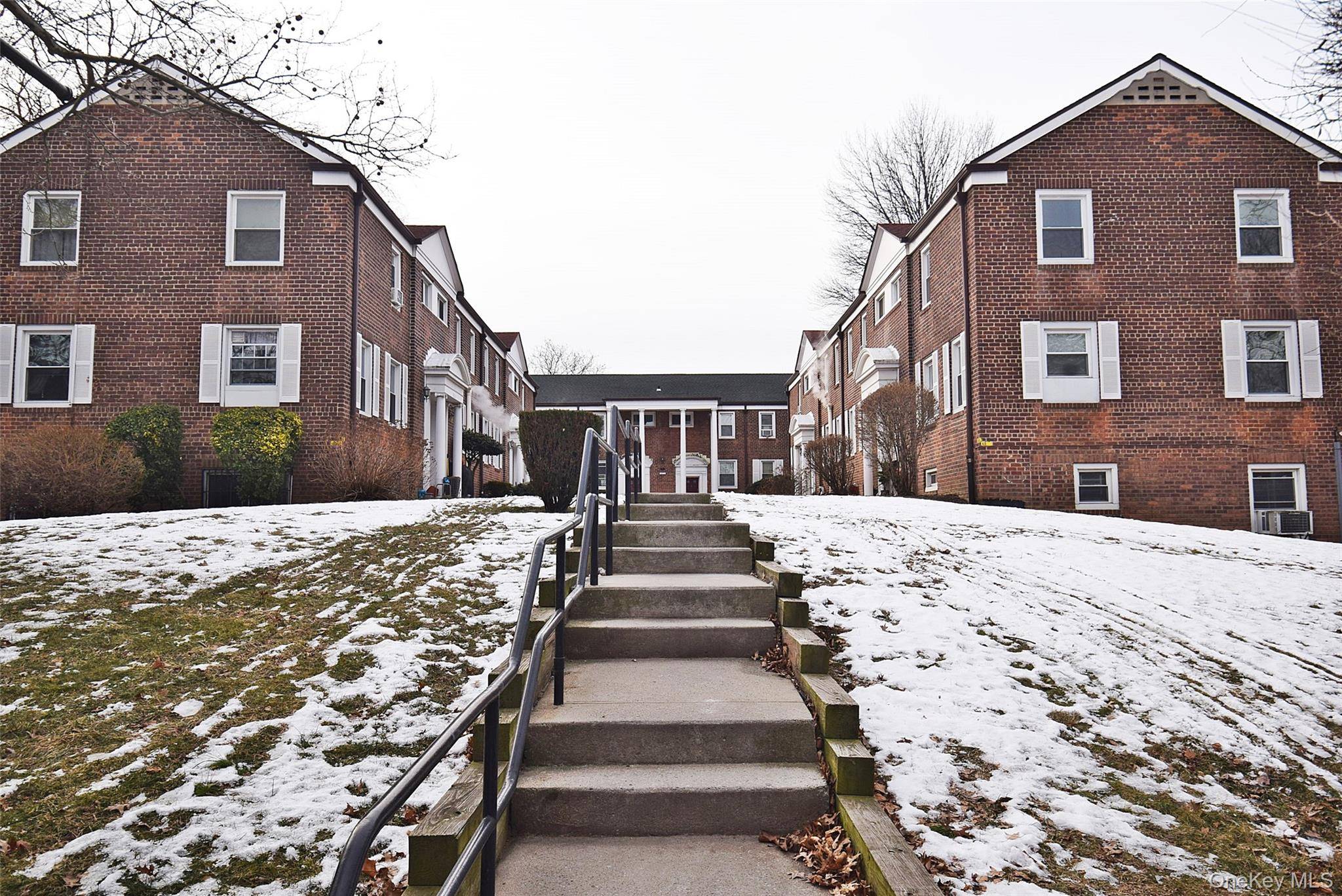 144-24 Village RD #67-B, Kew Garden Hills, NY 11435