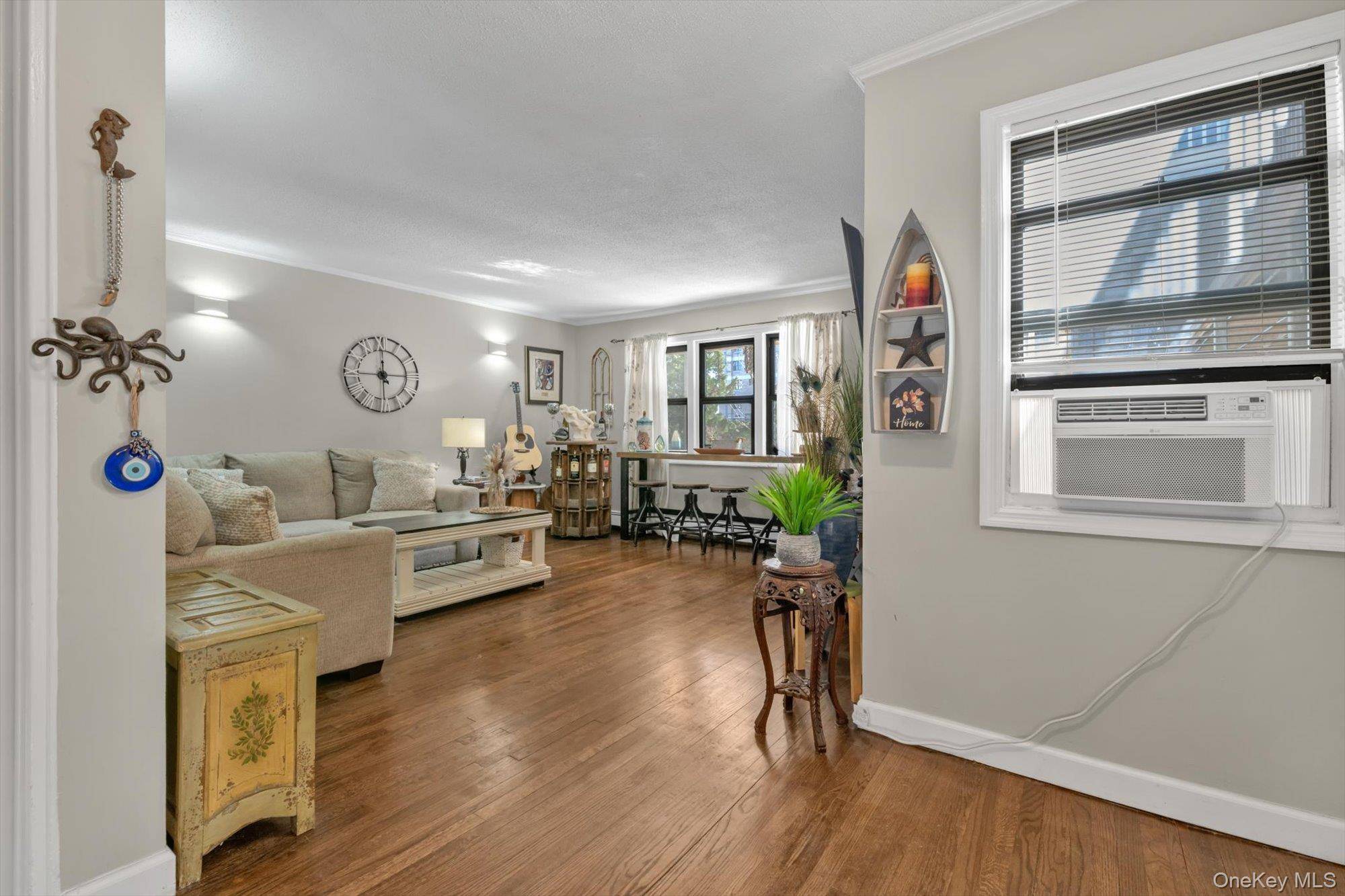65 W Broadway #6A, Long Beach, NY 11561
