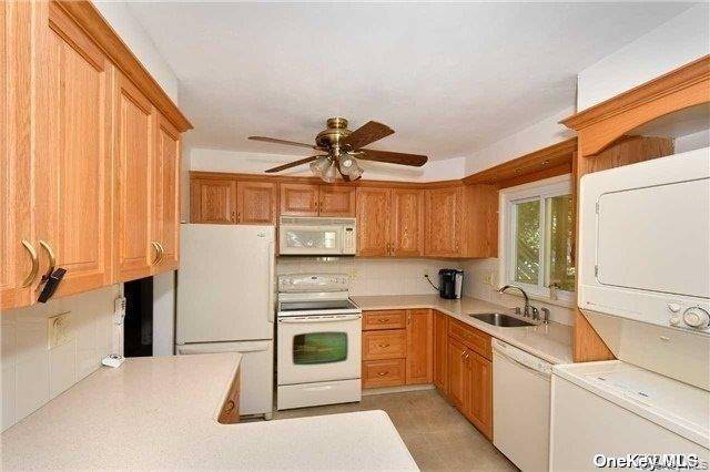 62 Murdock ST, South Huntington, NY 11746