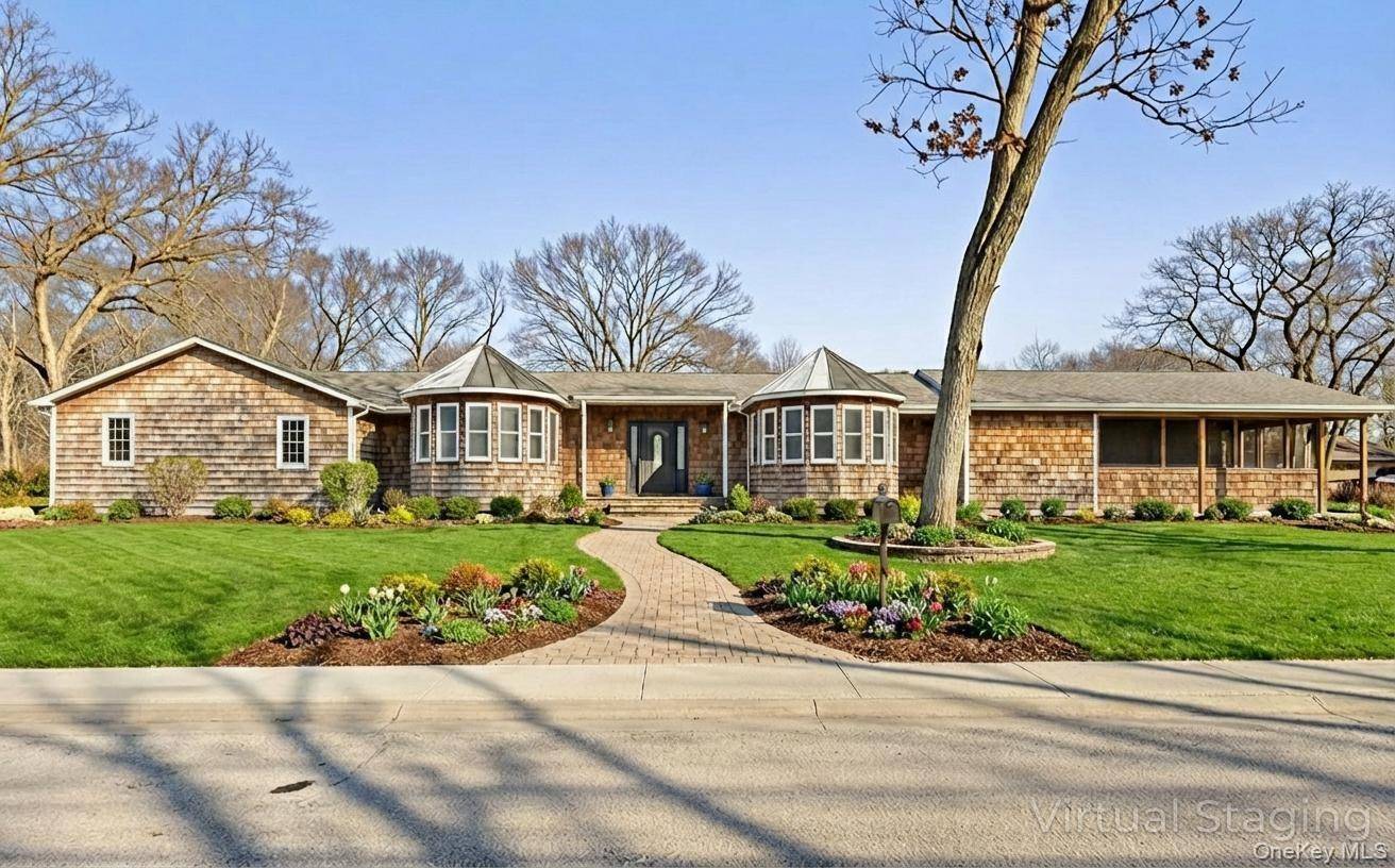 67 Church LN, East Hampton, NY 11937